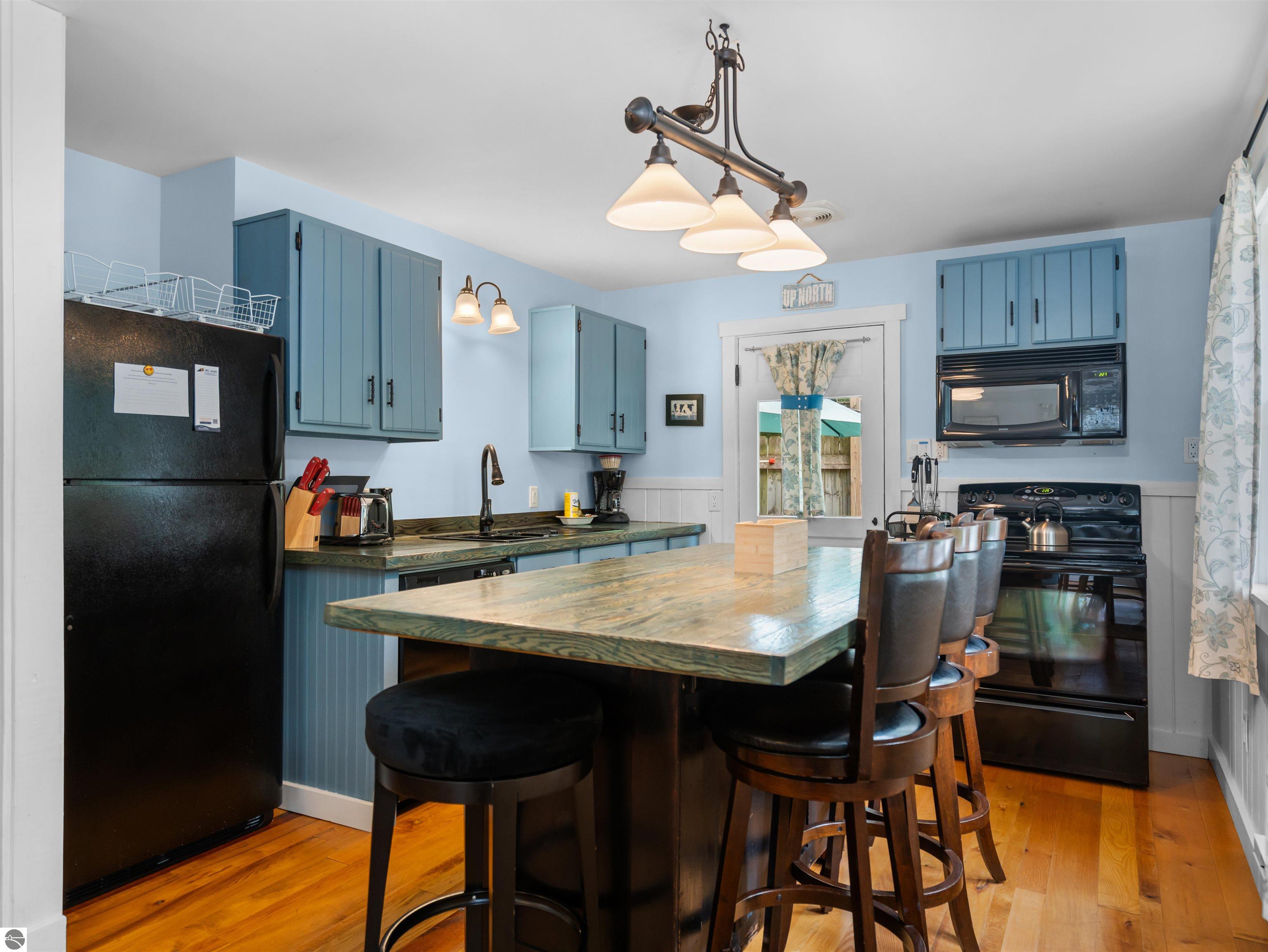 917 S Bayshore Drive