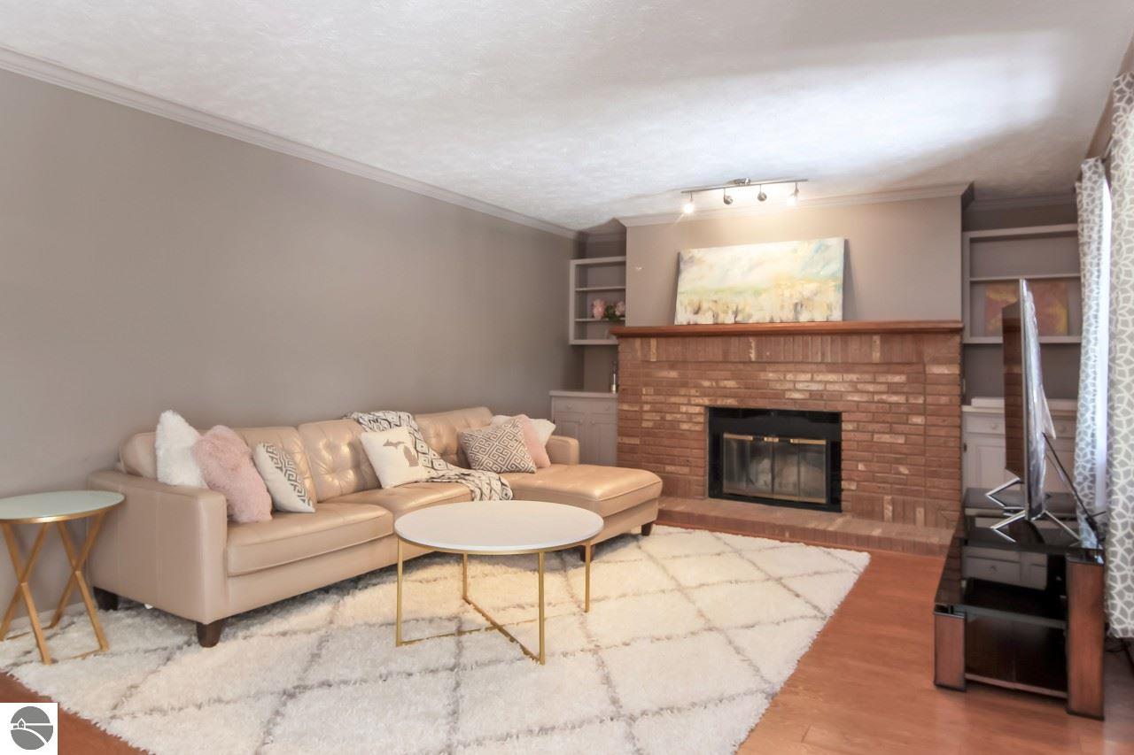 3814 Maid Marian Lane