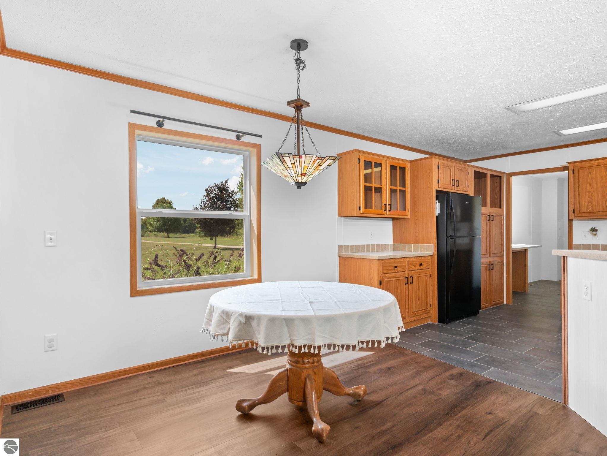 8484 Zue Road