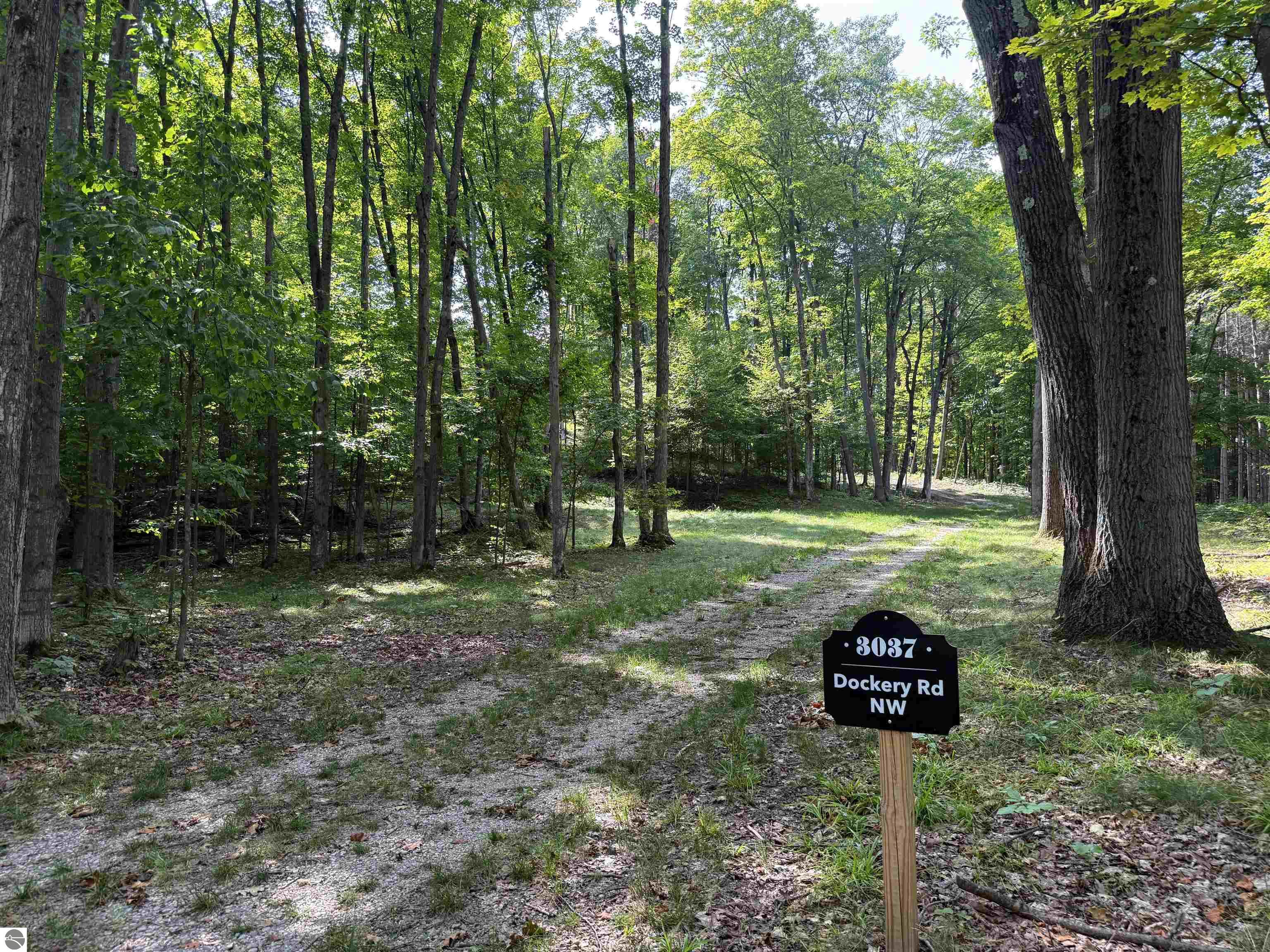 3037 Dockery Road, Nw