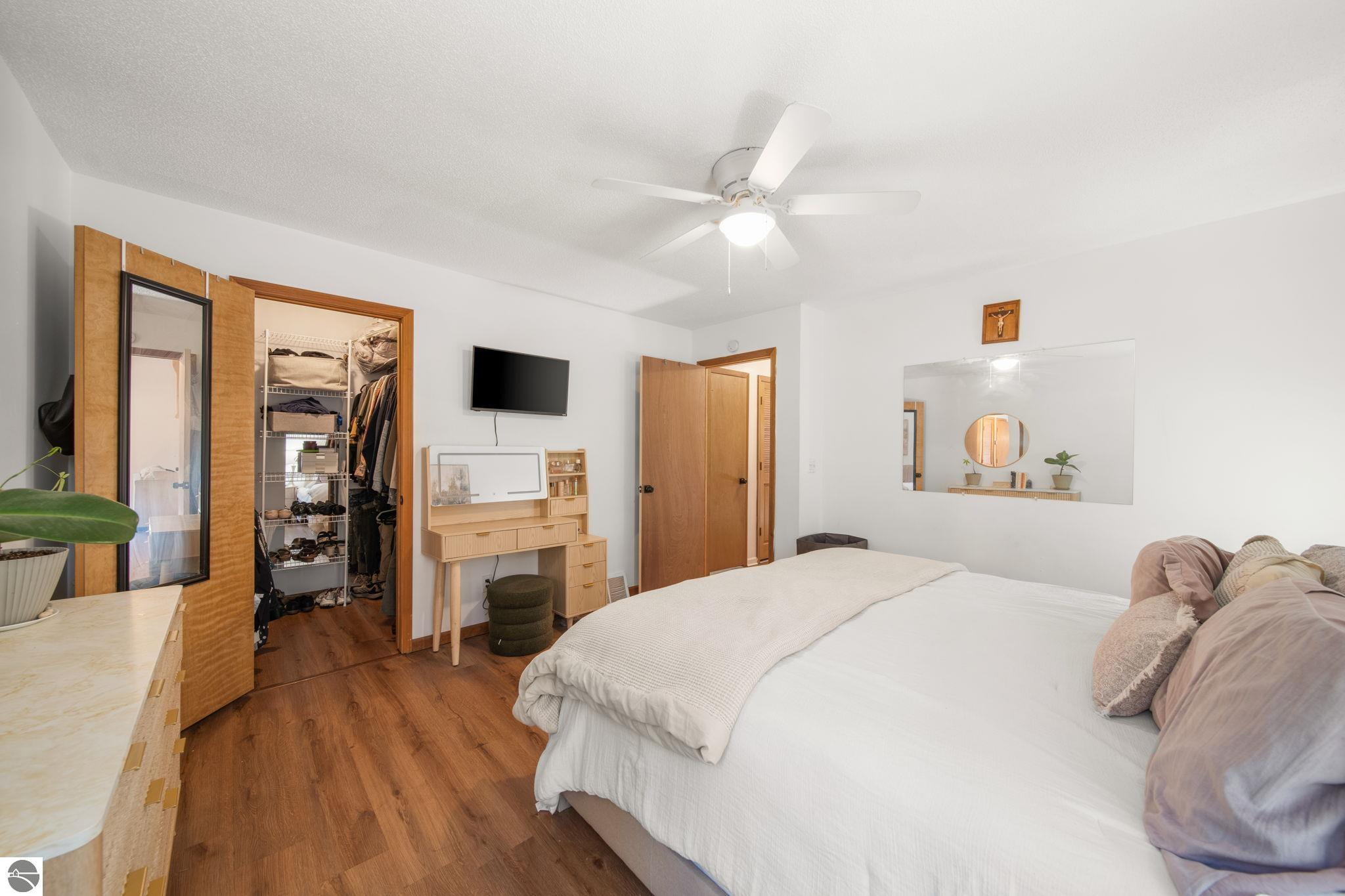 2477 Obervalden