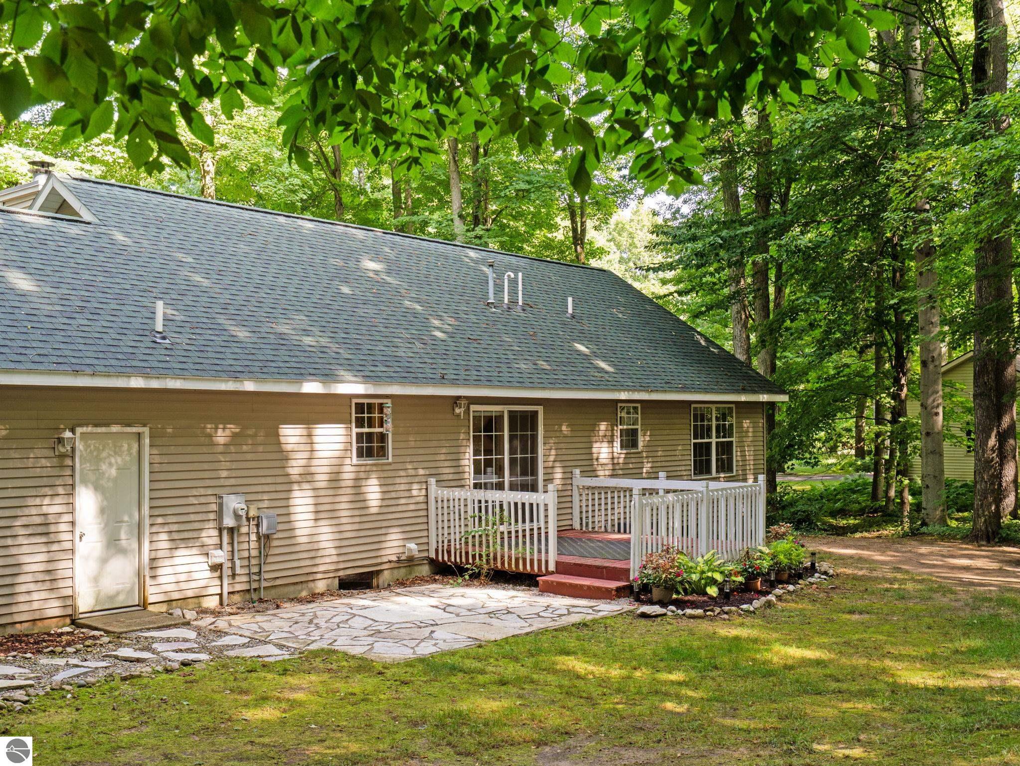 9263 Shorter Lake Road