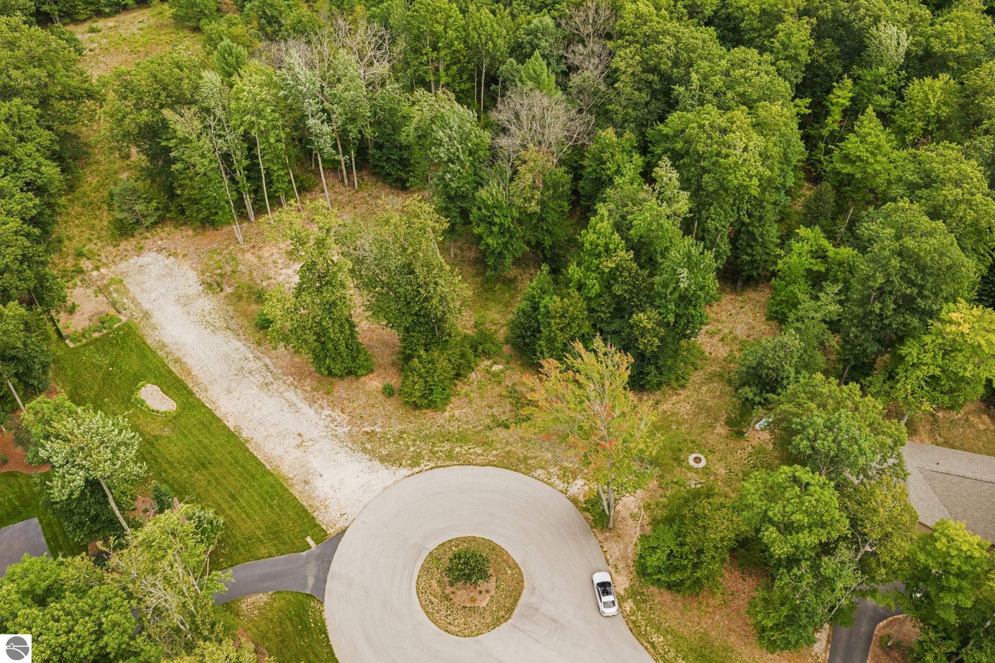 2238 Arbutus Pointe Drive