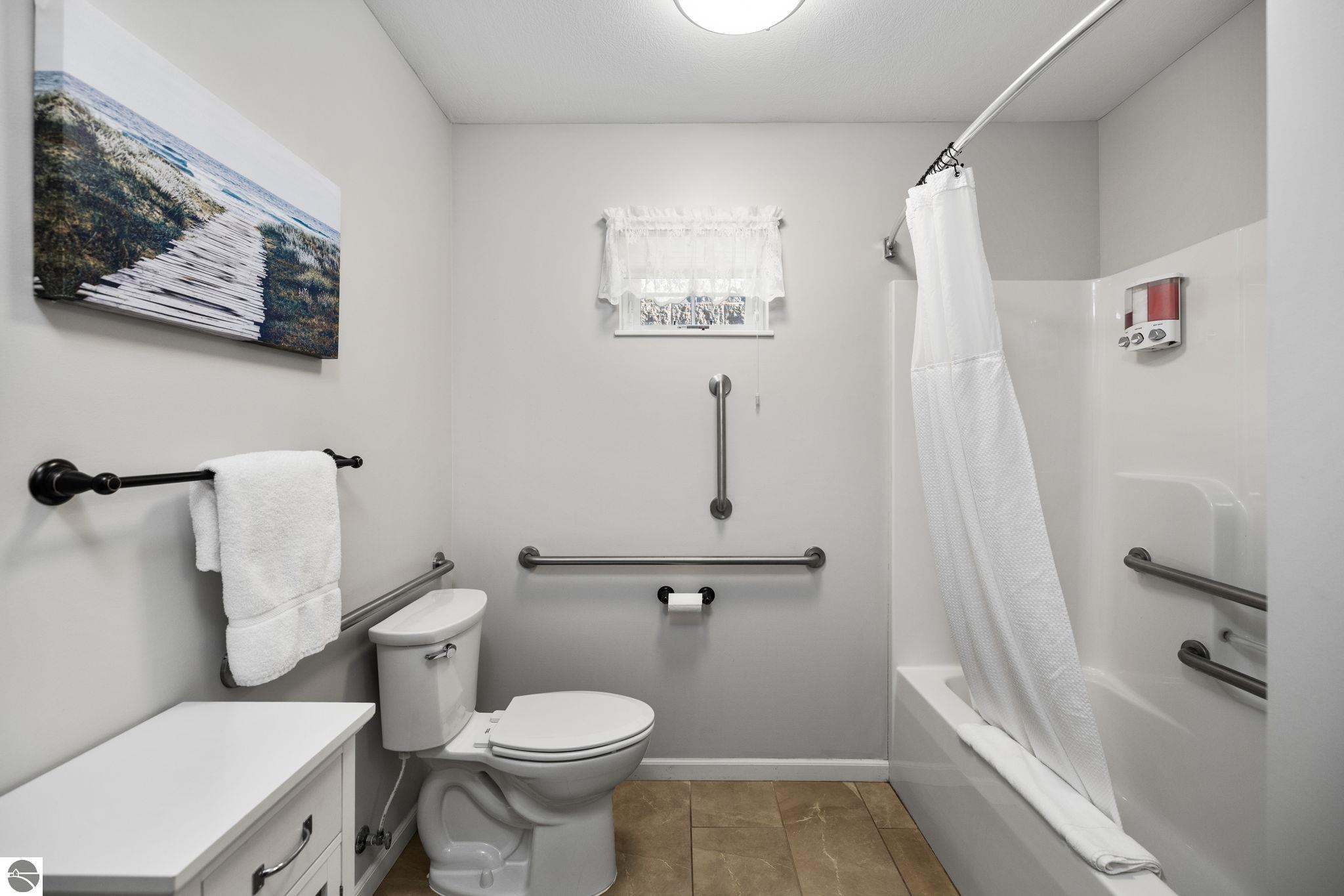 145 E Eighth Street # 109 Unit: #109