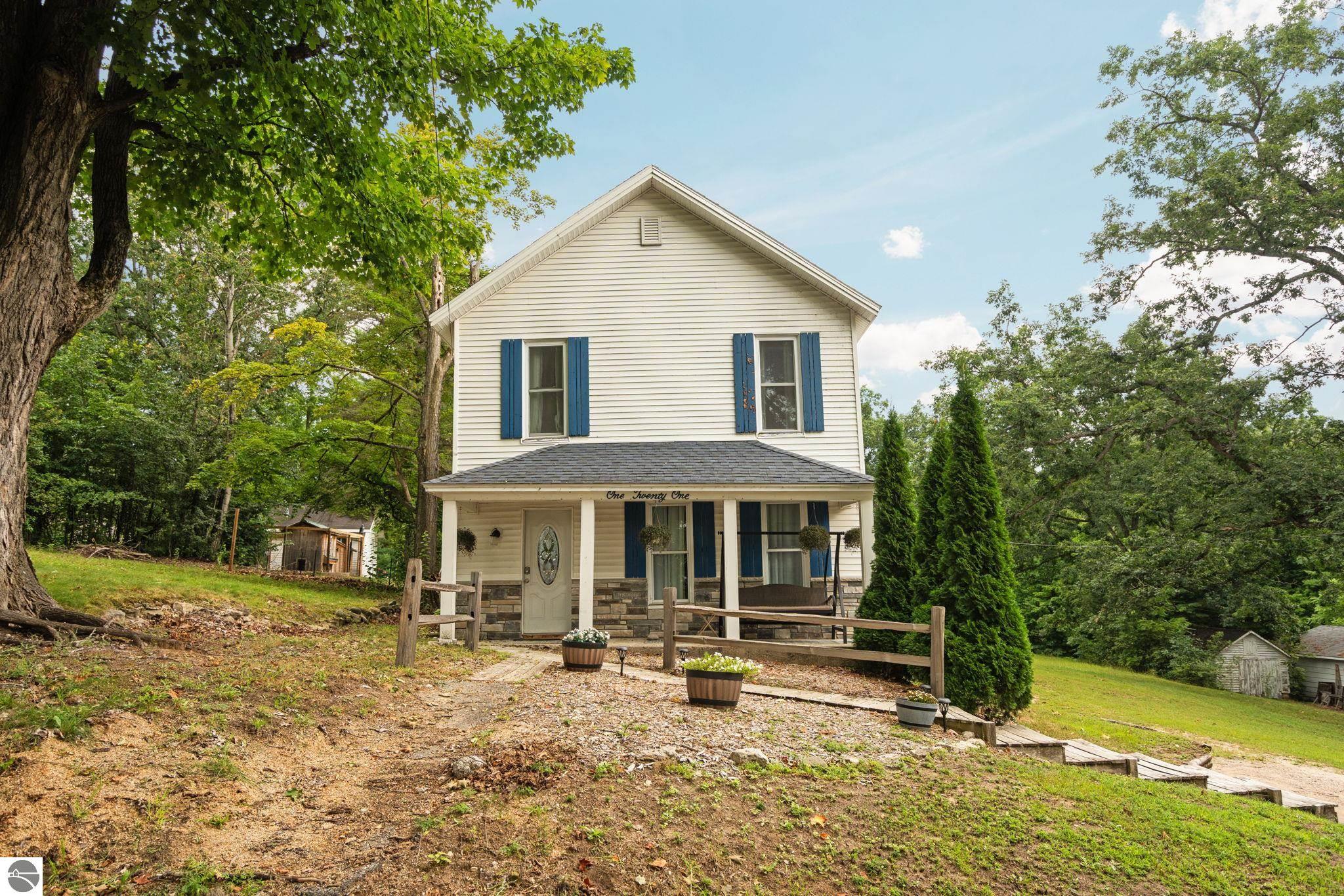 121 Front Street