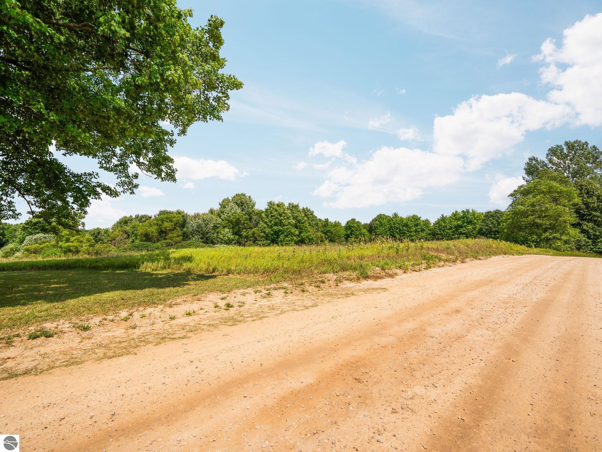 00 Huellmantel Lake Road