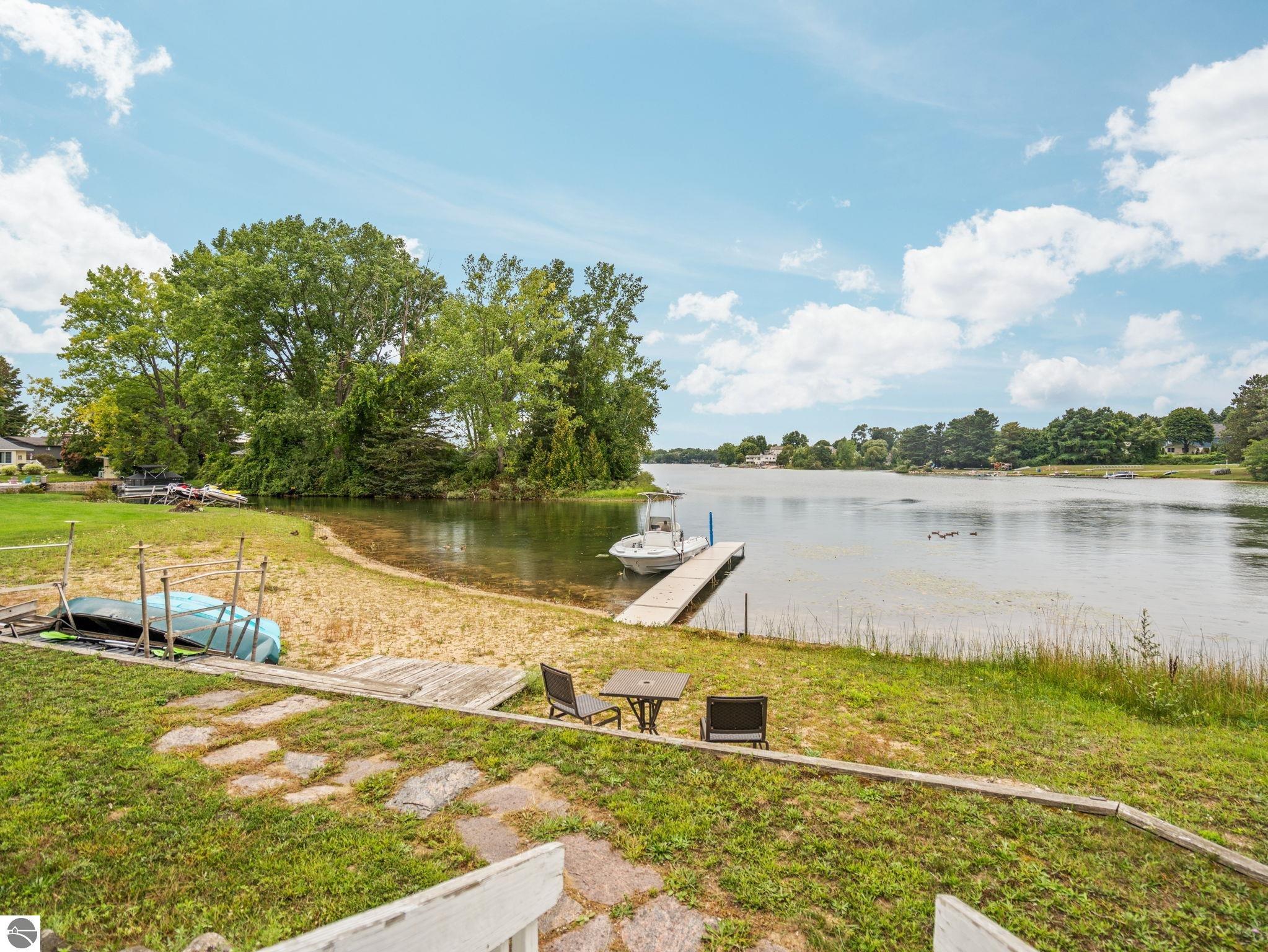 5176 Highland Drive