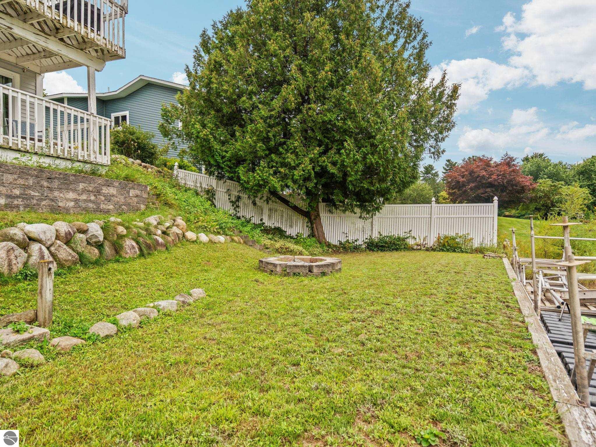 5176 Highland Drive