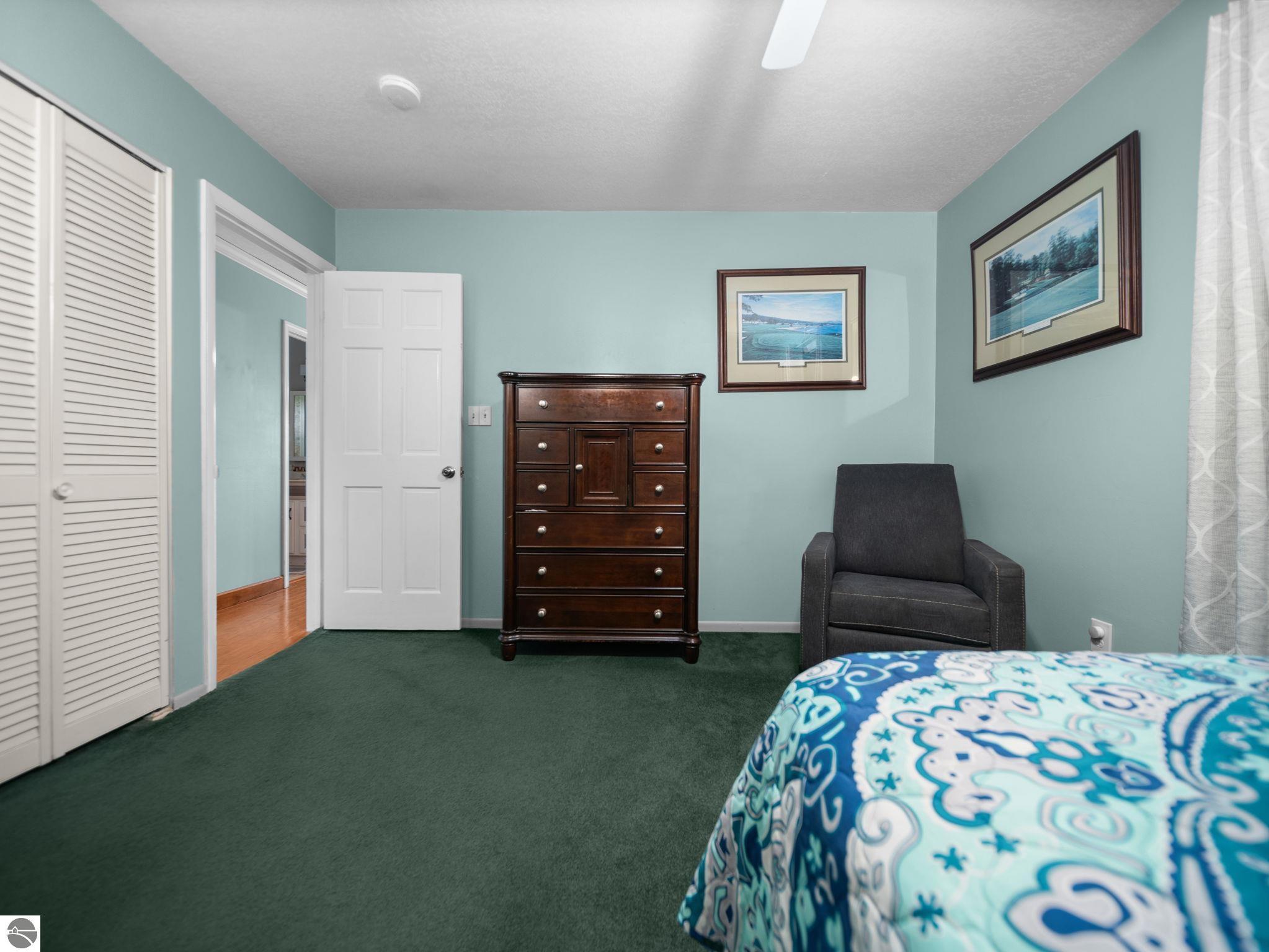 5176 Highland Drive