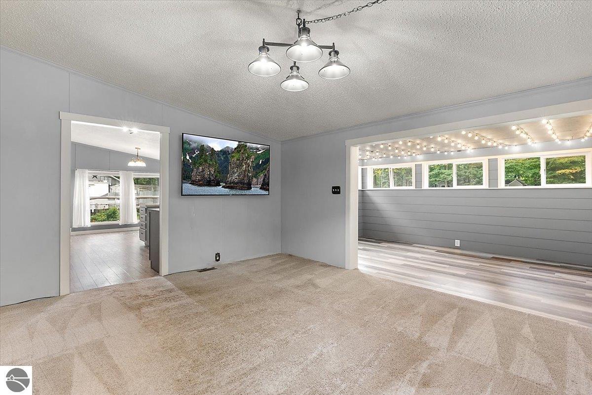 4442 N Ironwood Drive