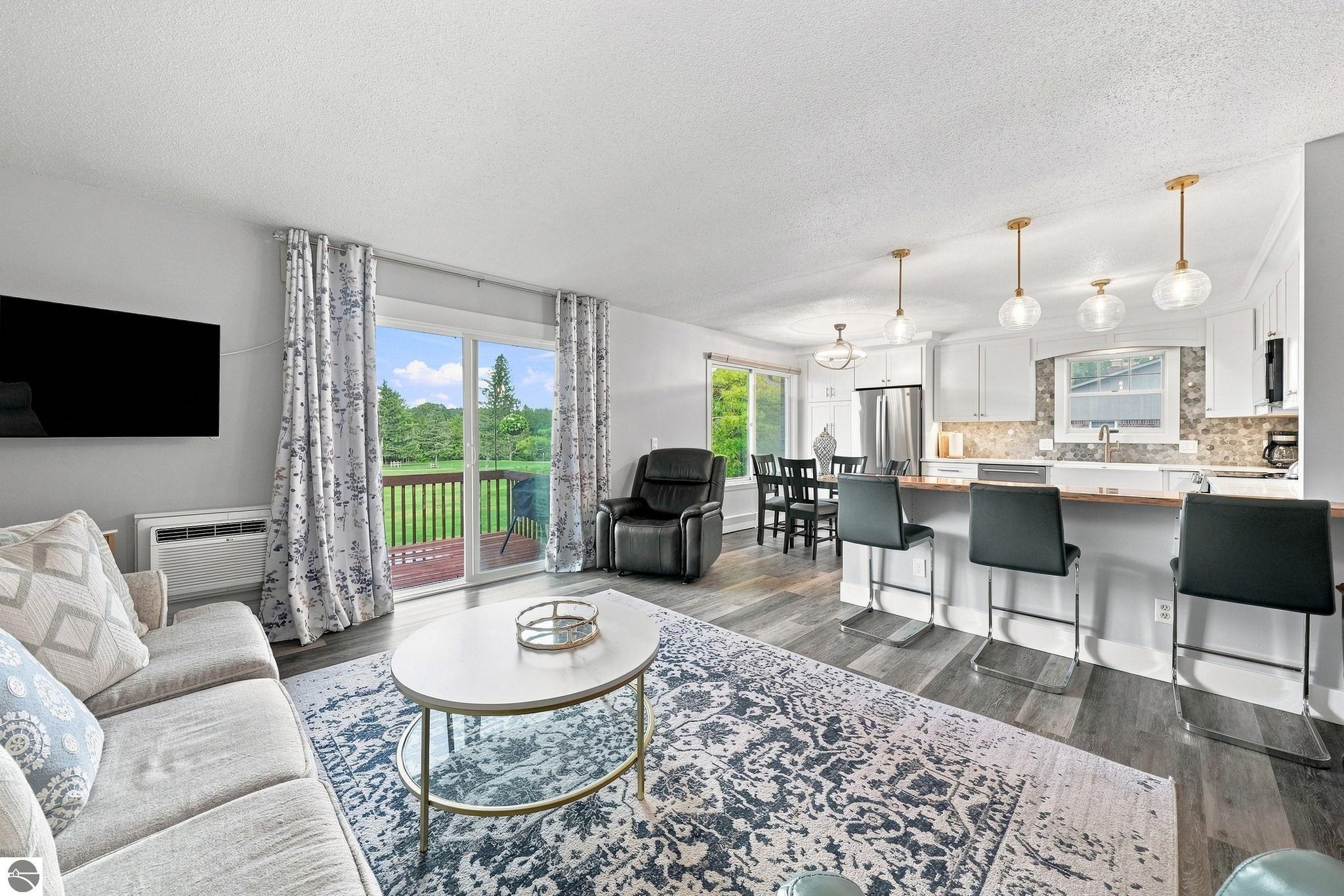 6003 Golfcrest Drive # 7 Unit: #7