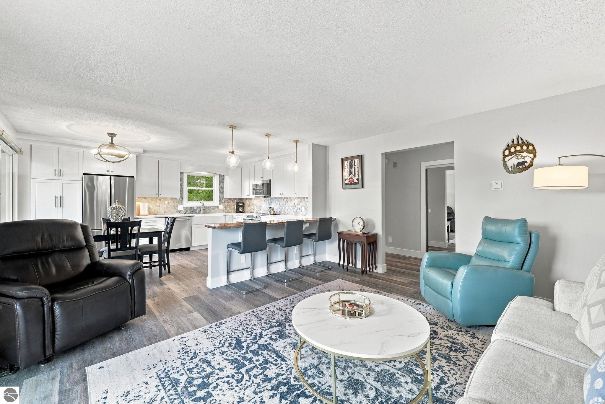 6003 Golfcrest Drive # 7 Unit: #7