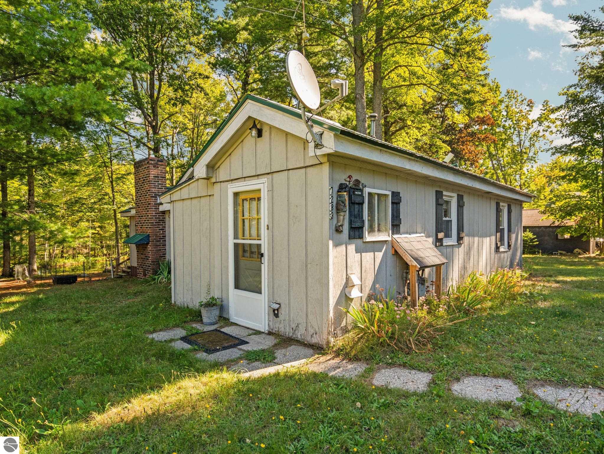 7283 NE County Road 612