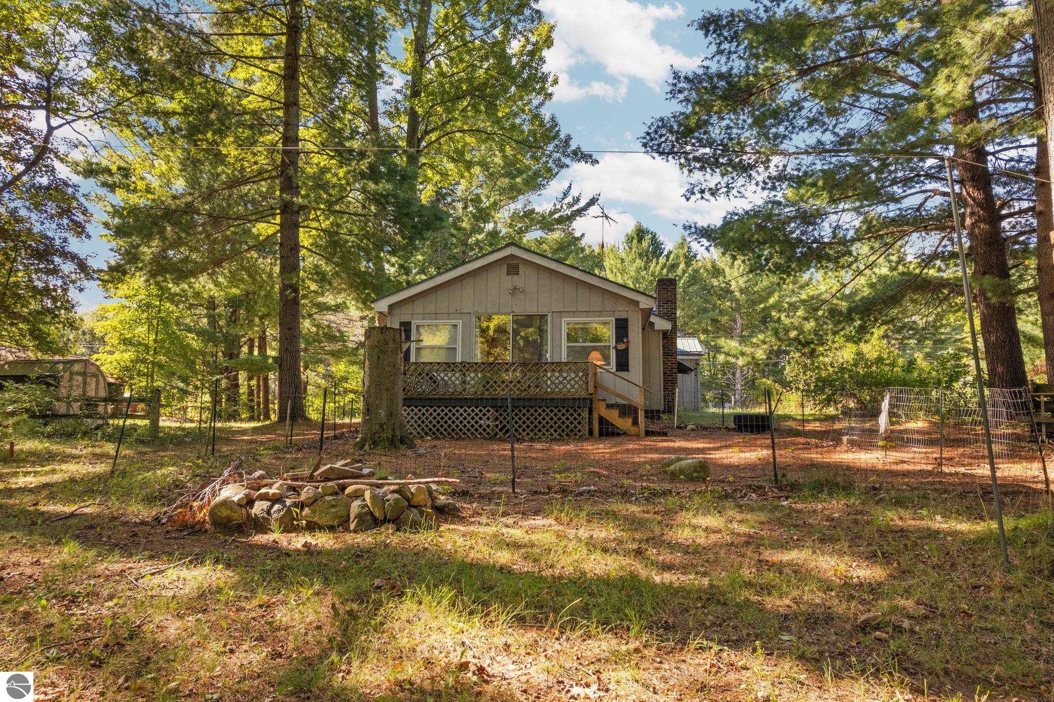 7283 NE County Road 612