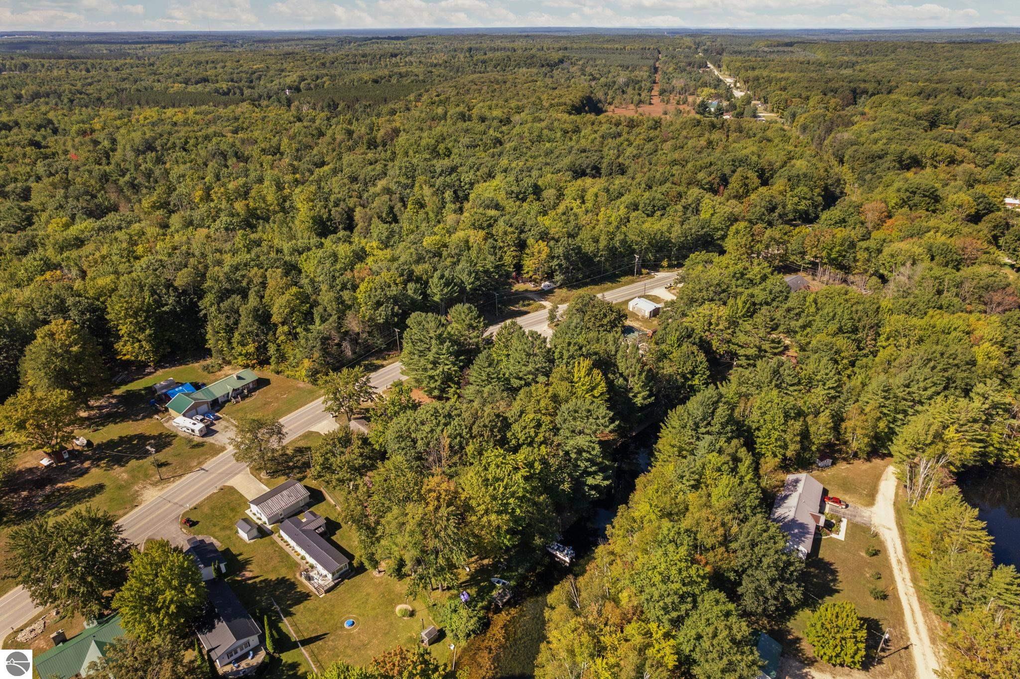 7283 NE County Road 612