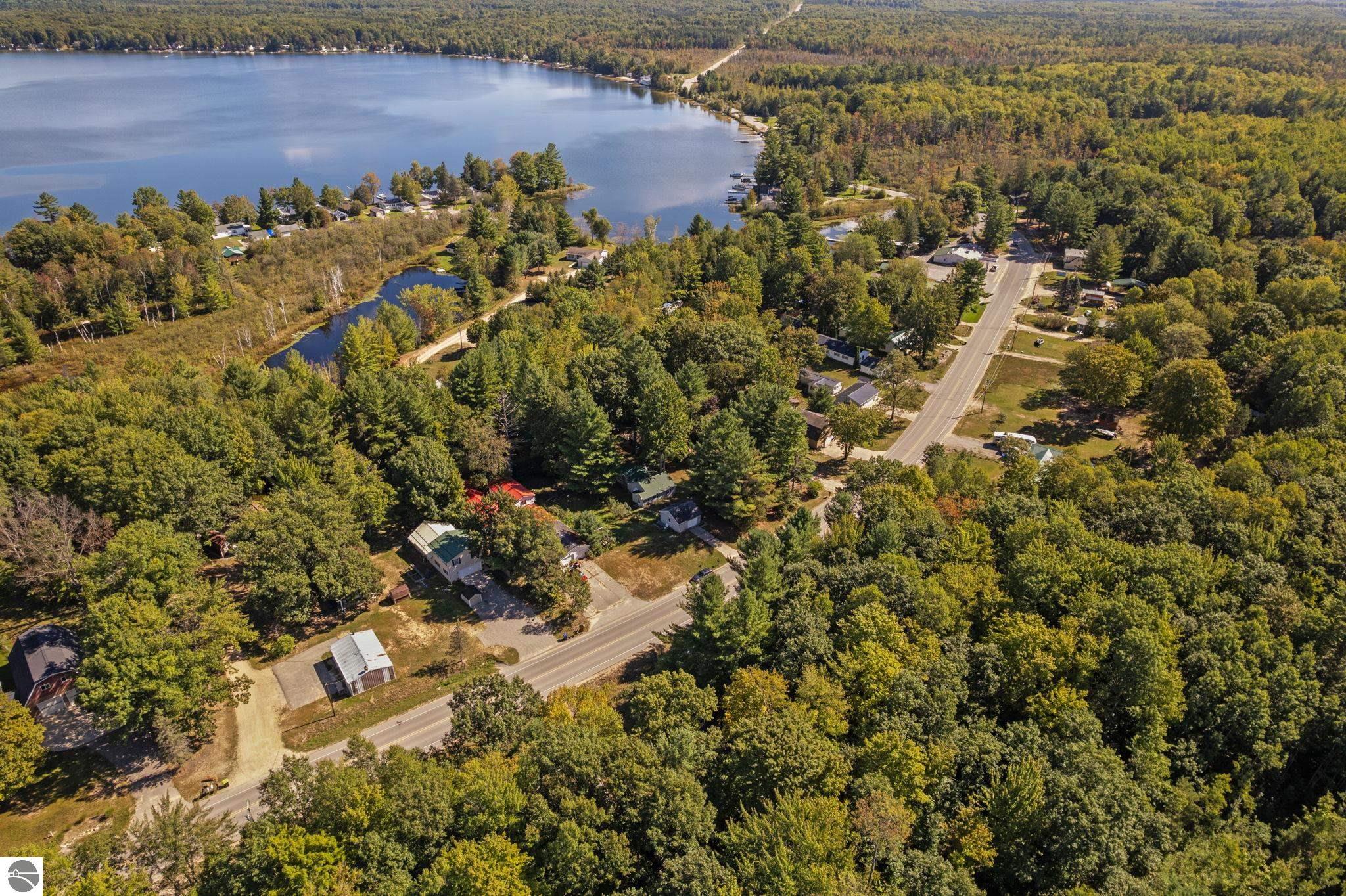 7283 NE County Road 612