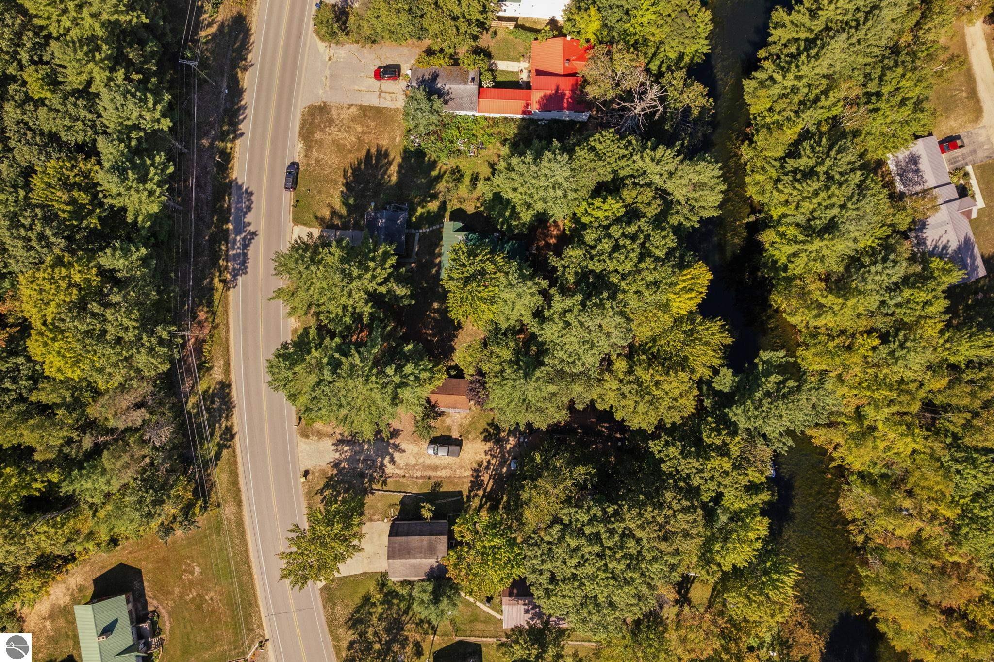 7283 NE County Road 612