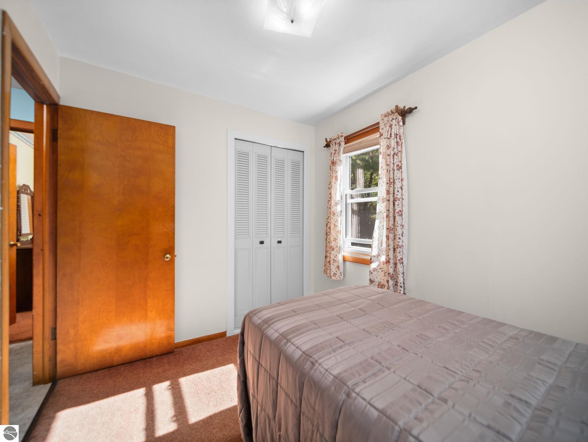 7283 NE County Road 612