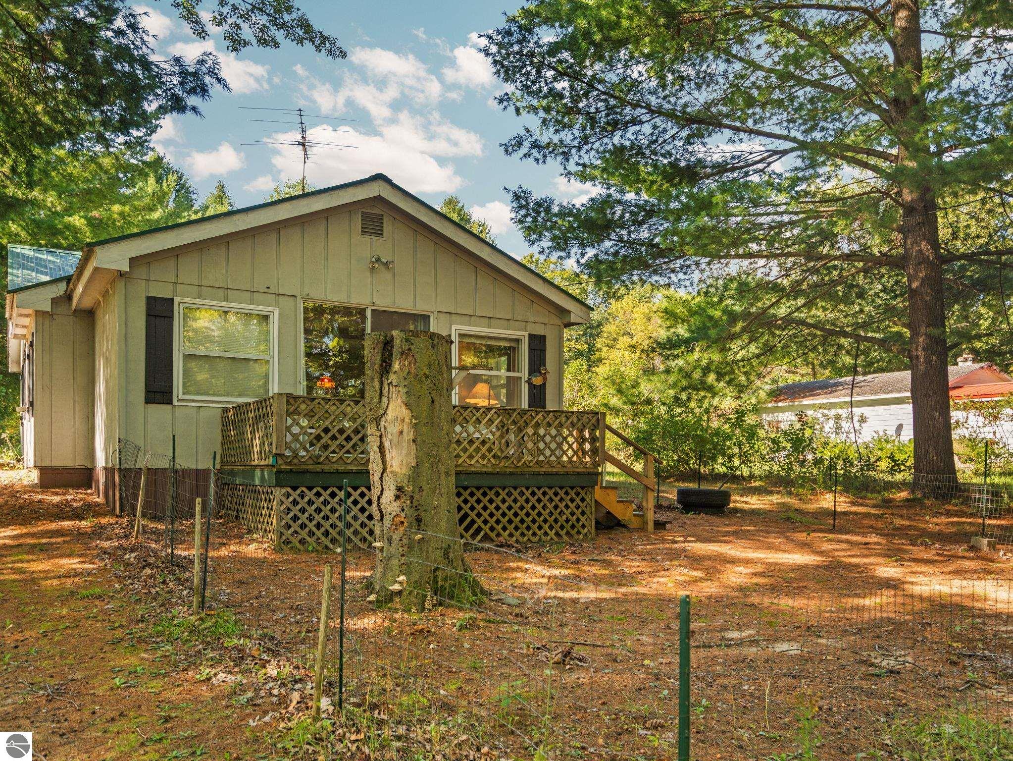 7283 NE County Road 612