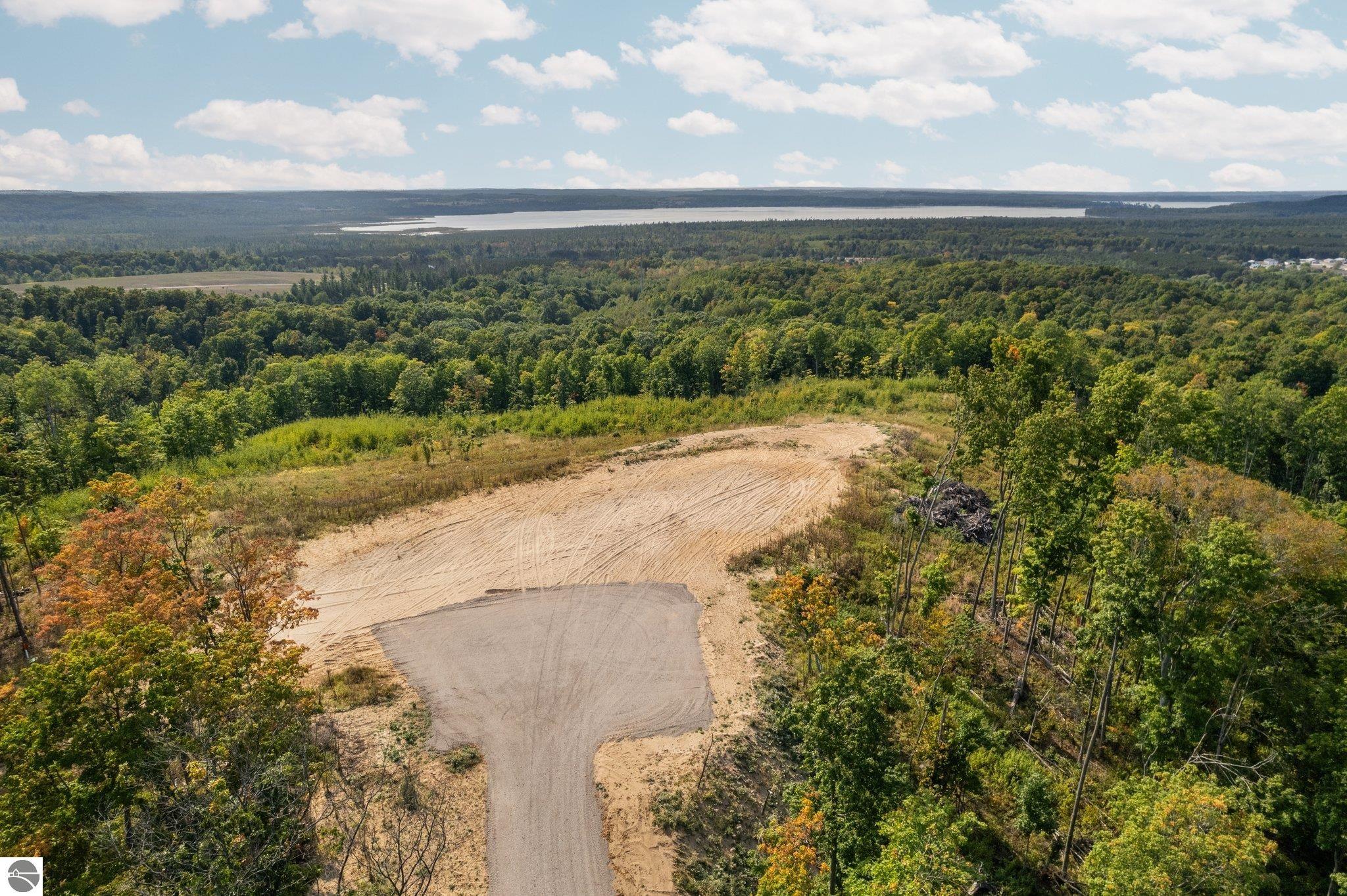 26.32 Acres Retreats Way