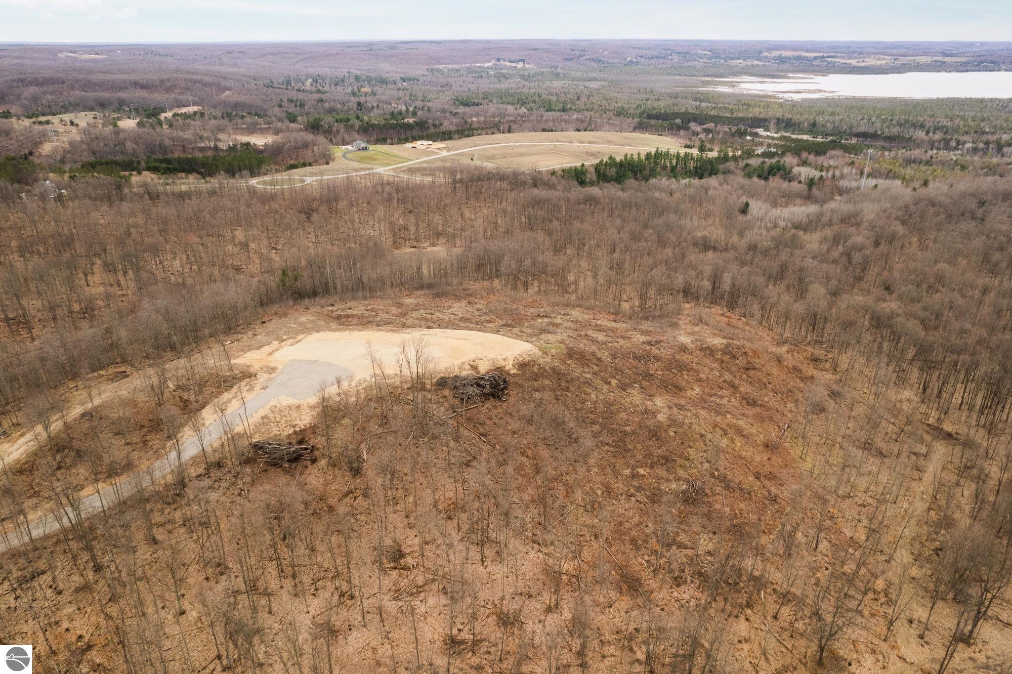 26.32 Acres Retreats Way