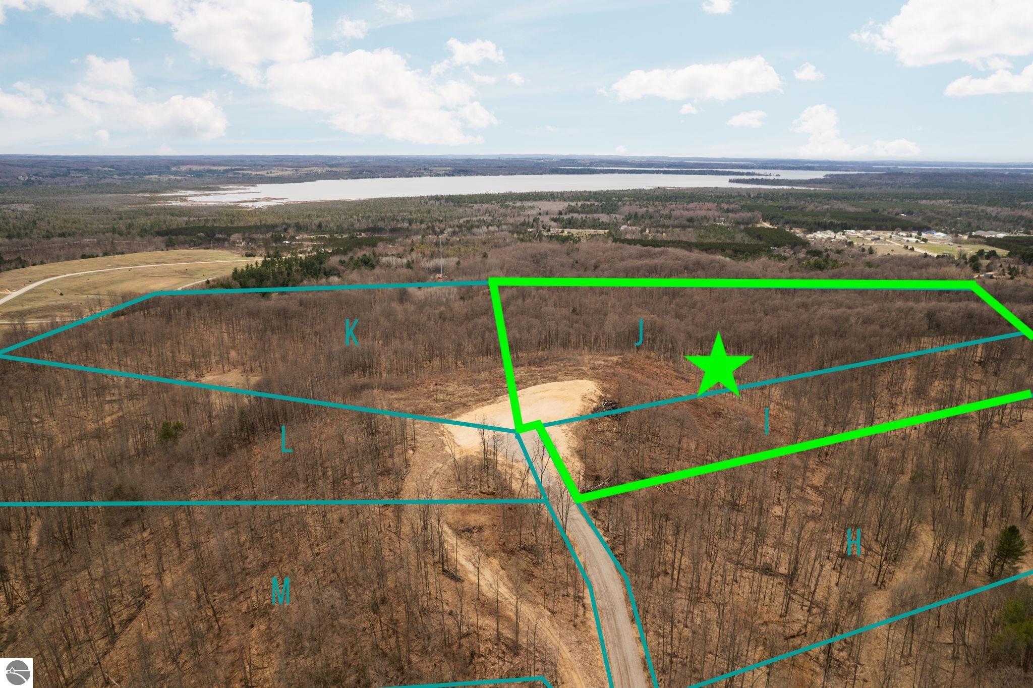 26.32 Acres Retreats Way