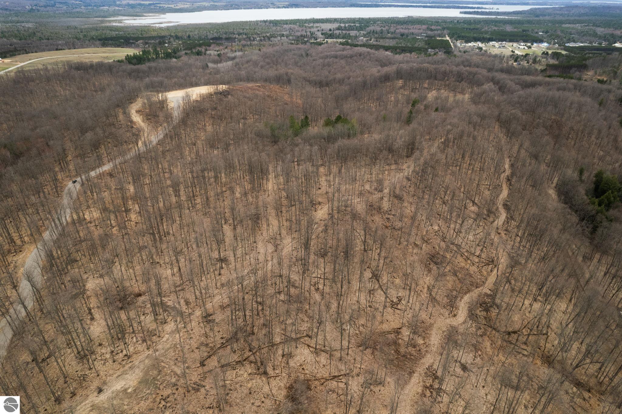24.6 Acres Retreats Way
