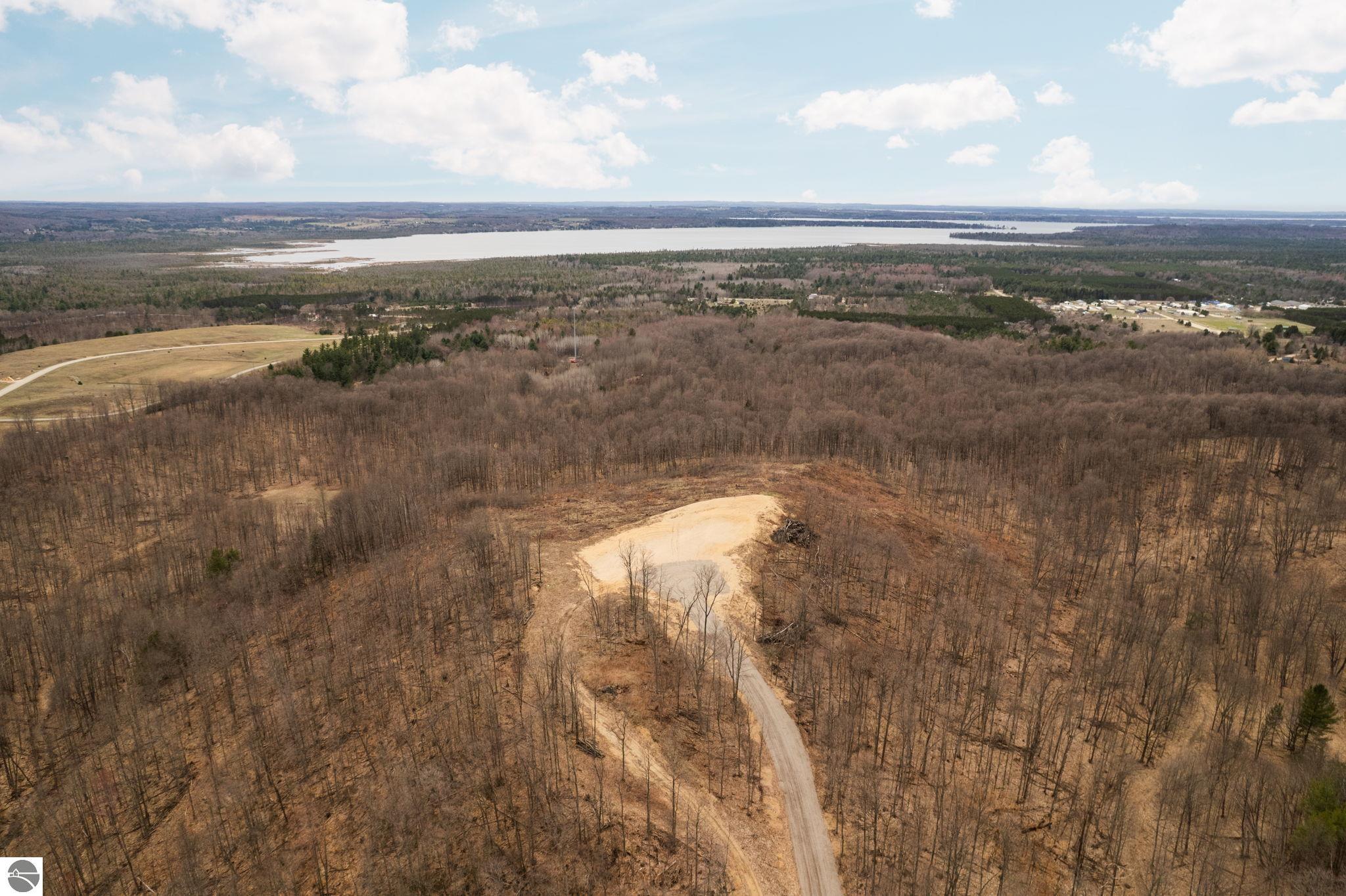 24.6 Acres Retreats Way
