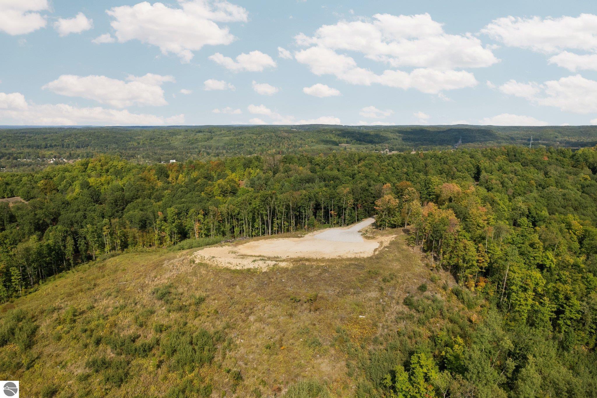 24.6 Acres Retreats Way