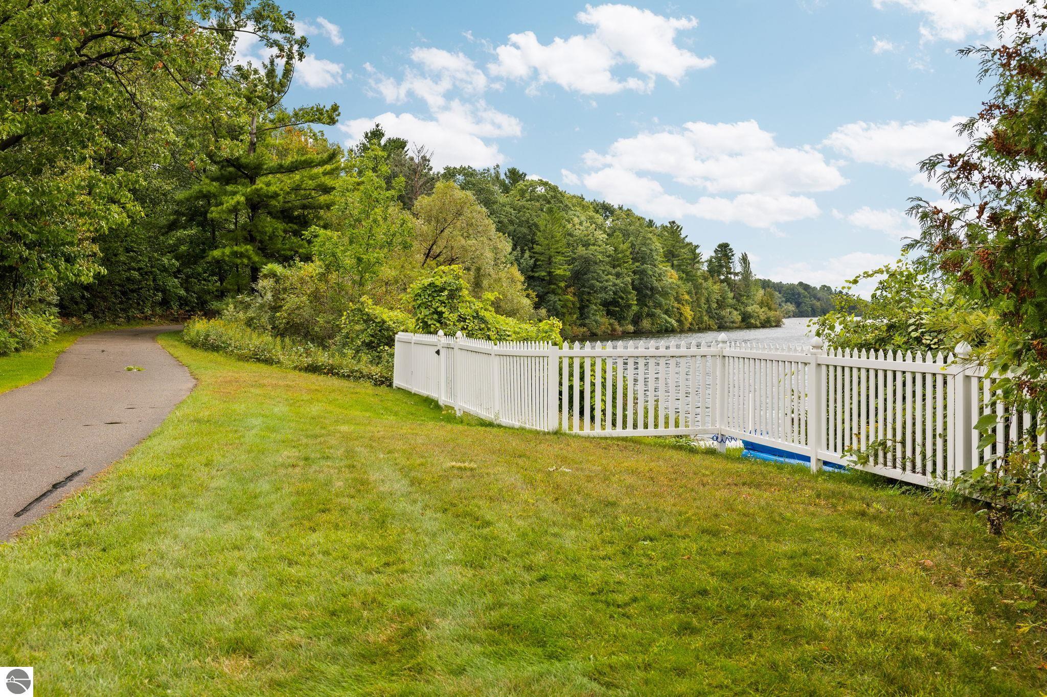 1511 Kent Street # 4 Unit: #4