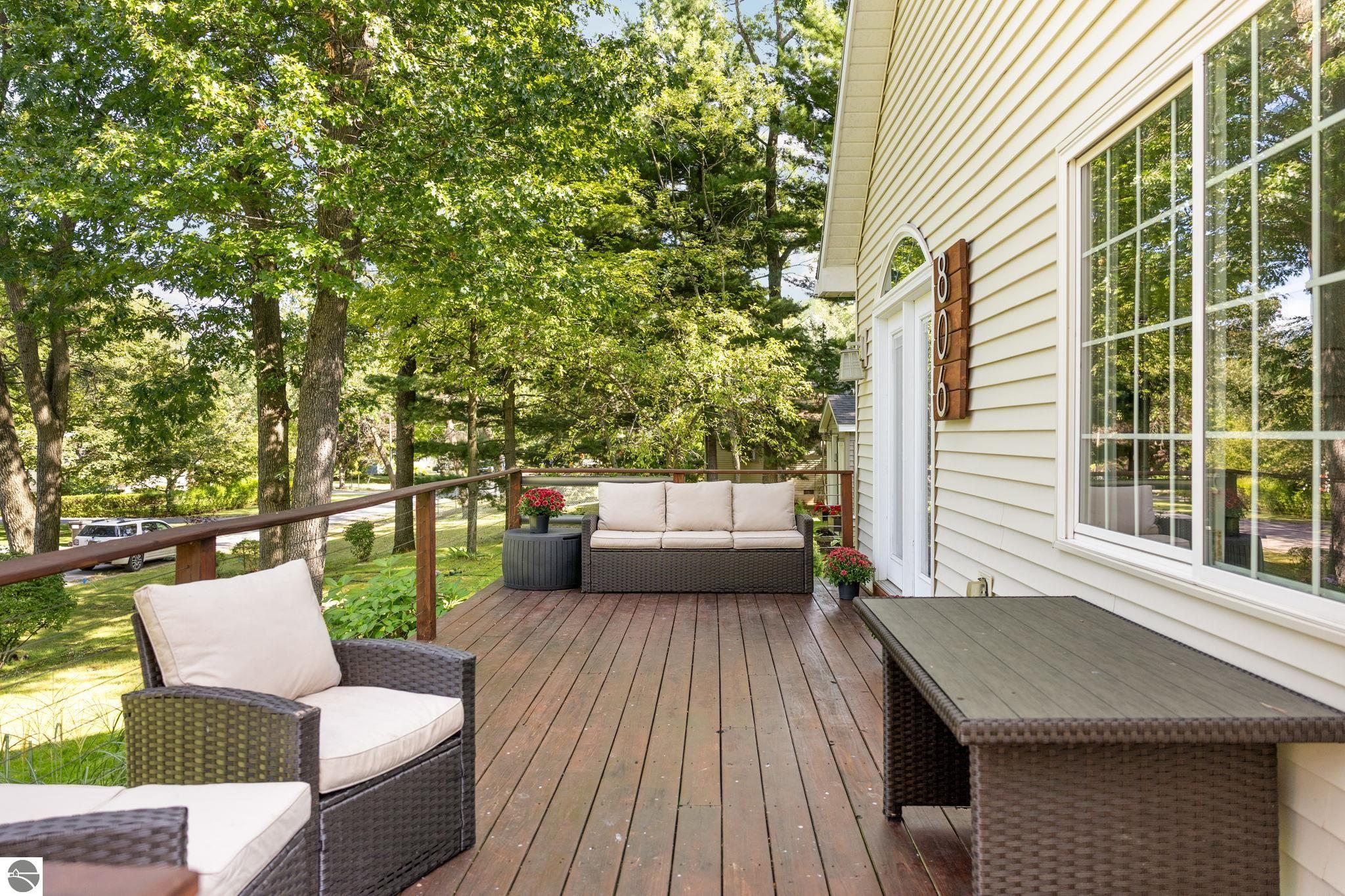 806 Indian Trail
