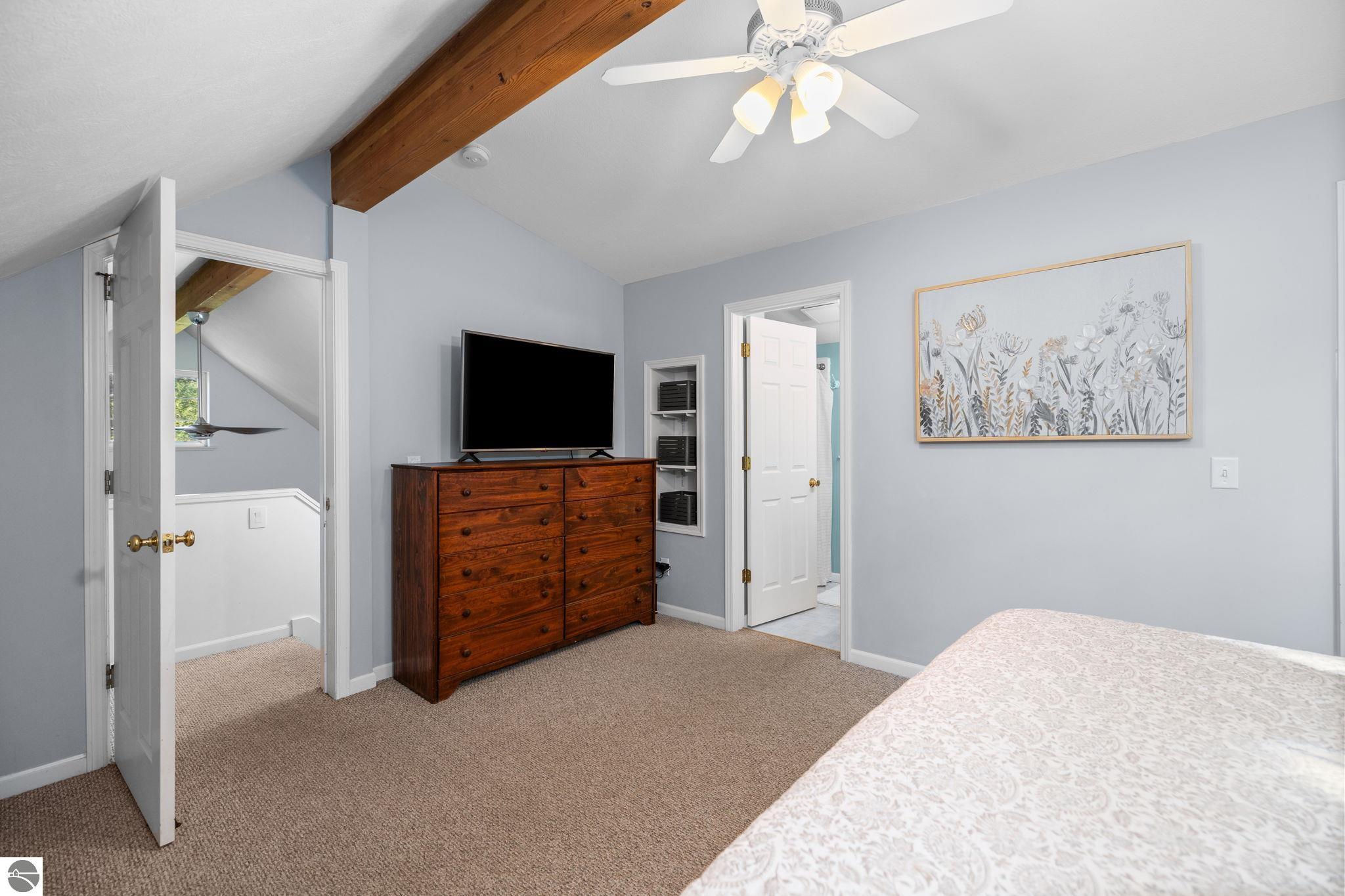 806 Indian Trail