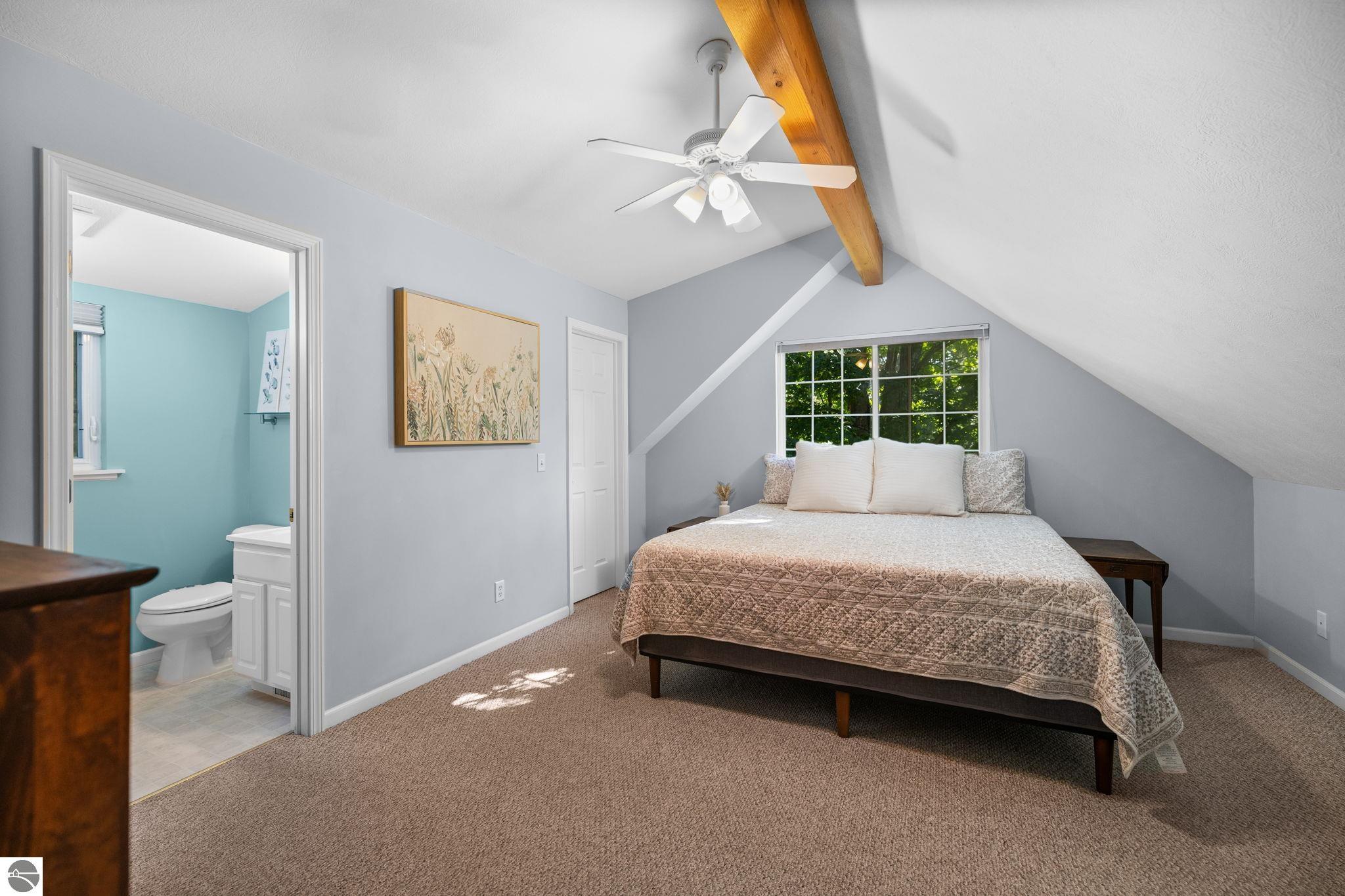 806 Indian Trail