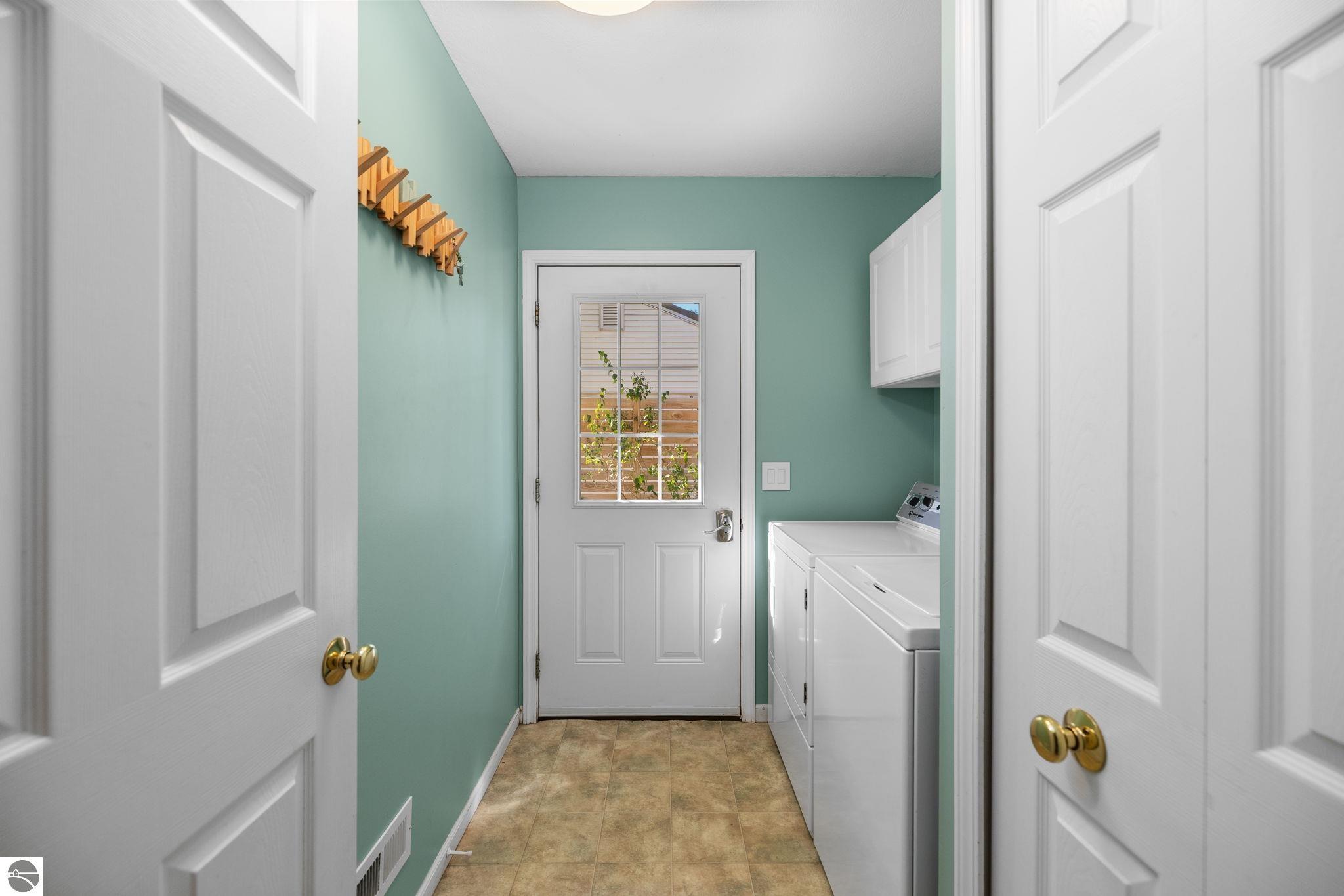 806 Indian Trail