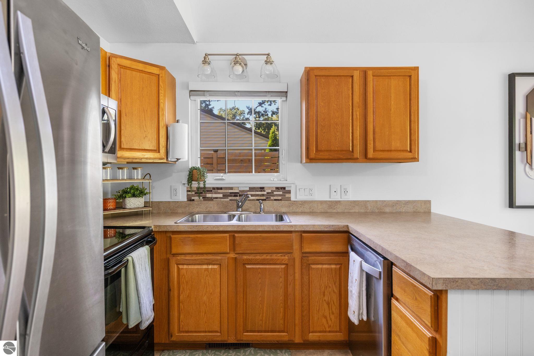 806 Indian Trail
