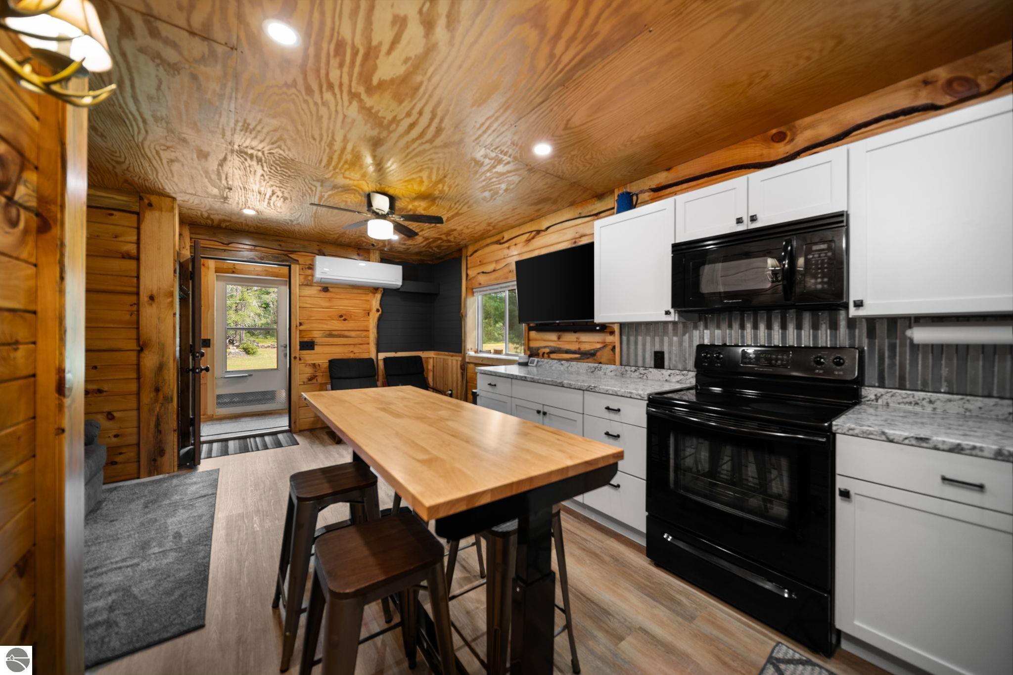 11663 SE Blueberry Trail