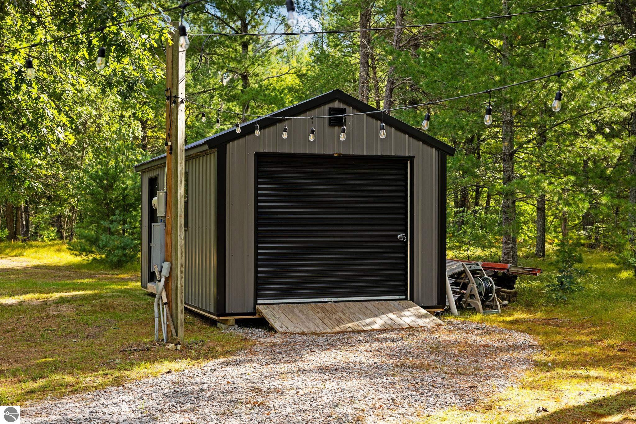 11663 SE Blueberry Trail