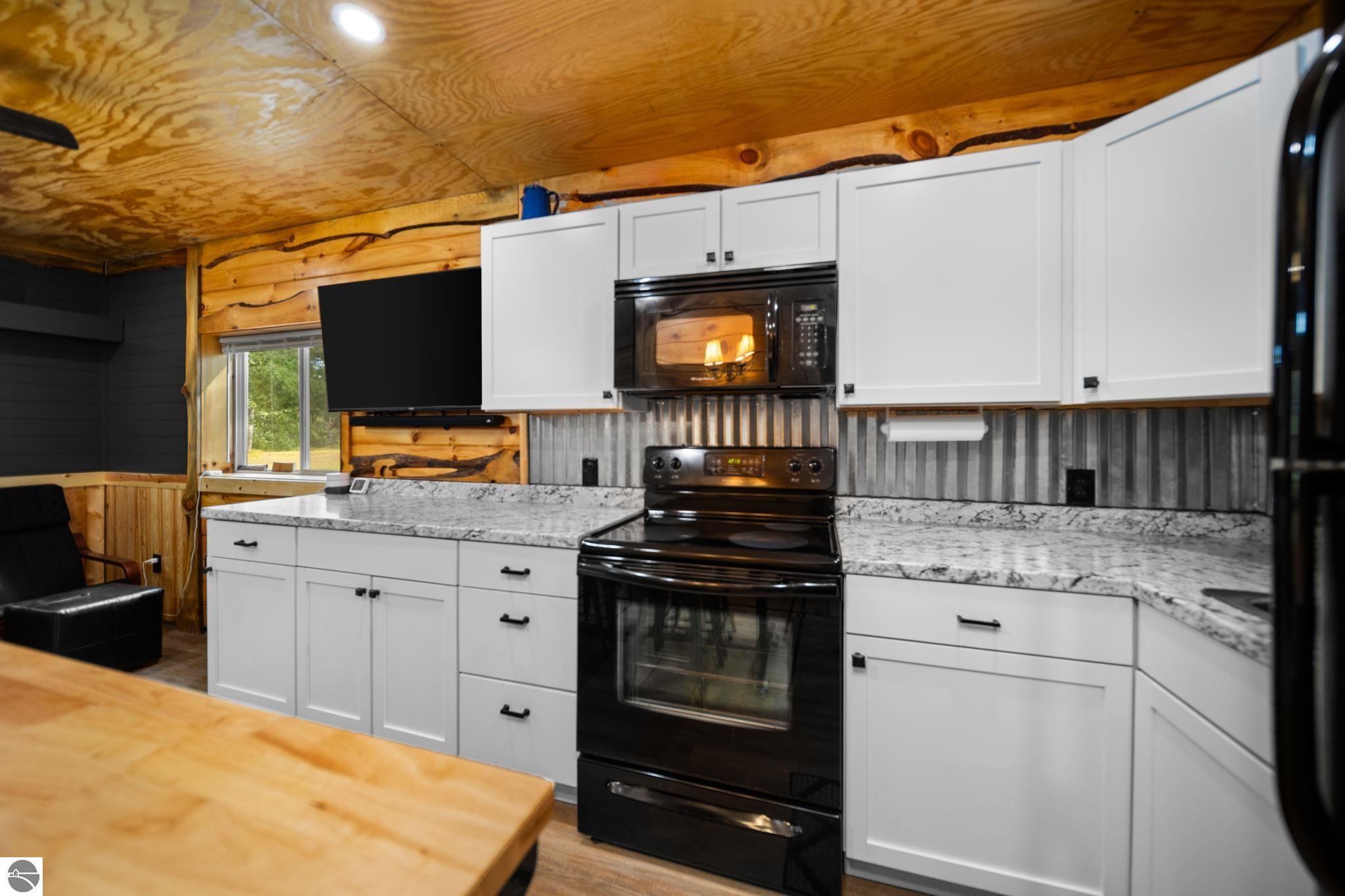 11663 SE Blueberry Trail