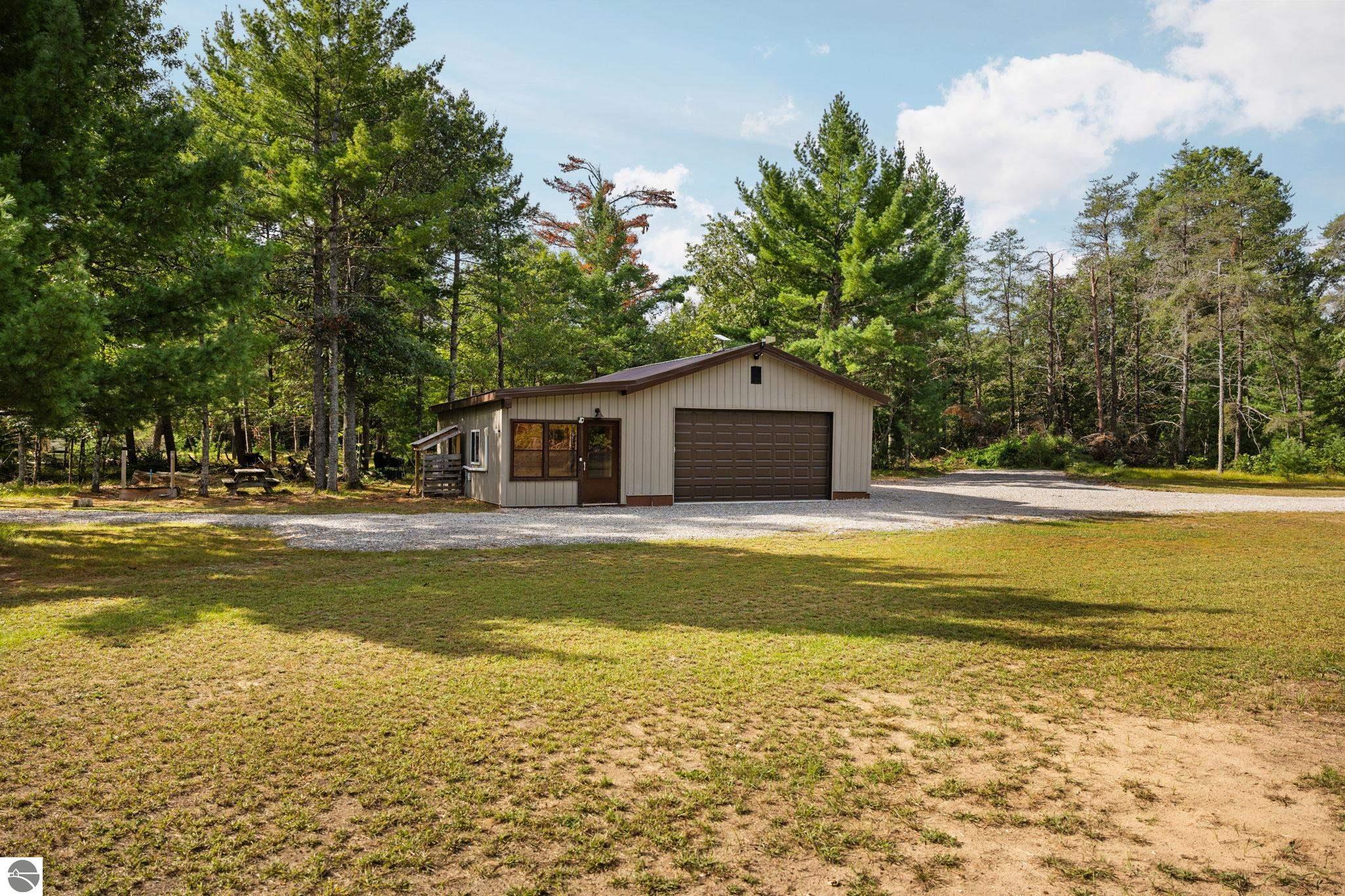 11663 SE Blueberry Trail