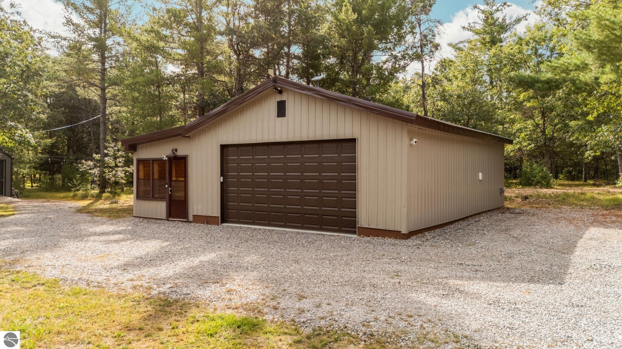 11663 SE Blueberry Trail