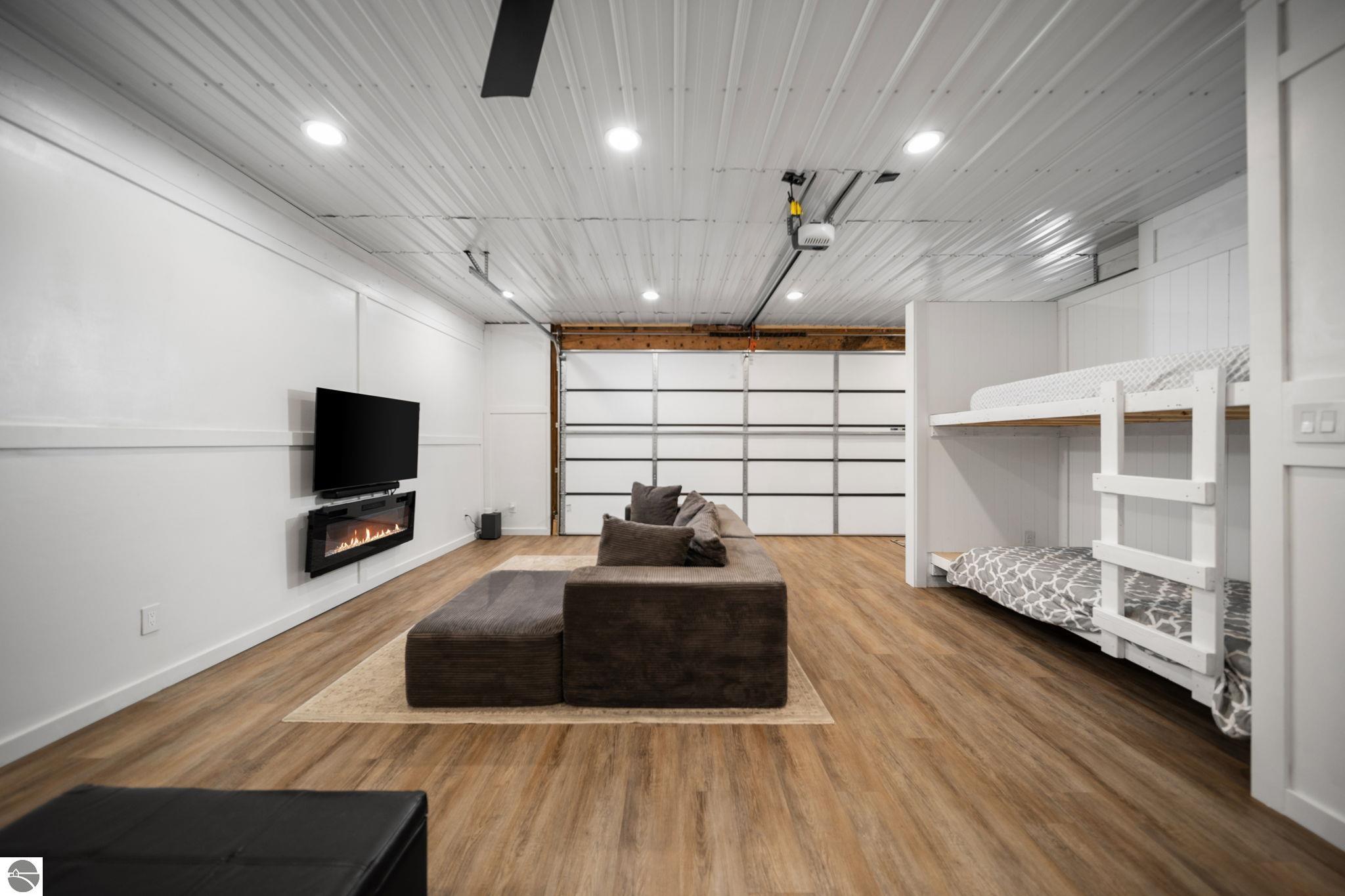 11663 SE Blueberry Trail