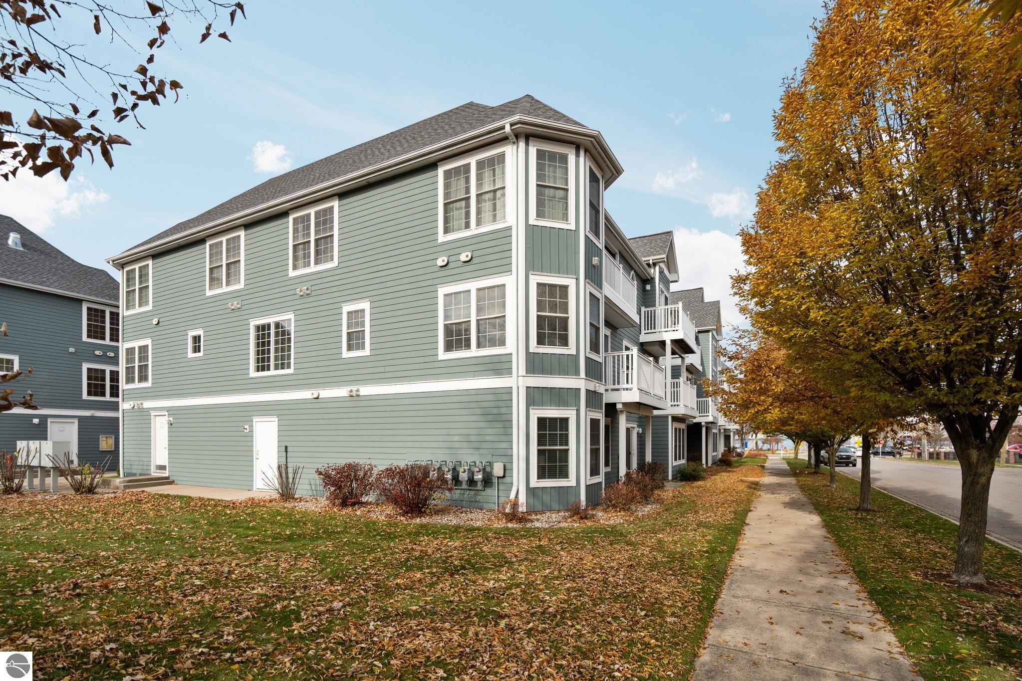 100 Hope Street # 210 Unit: #210
