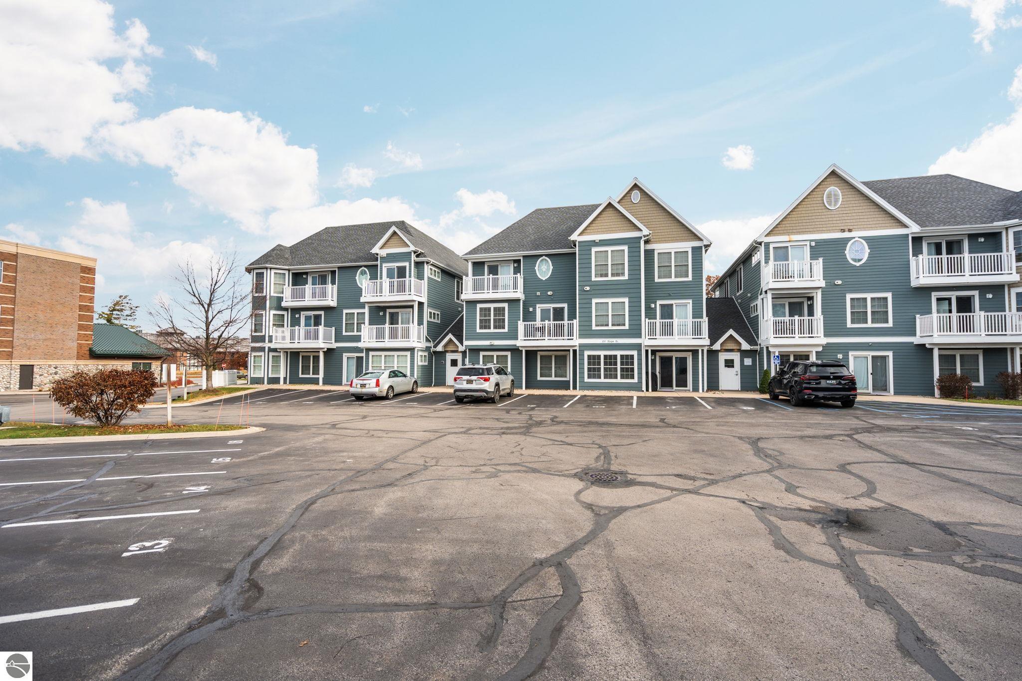 100 Hope Street # 210 Unit: #210