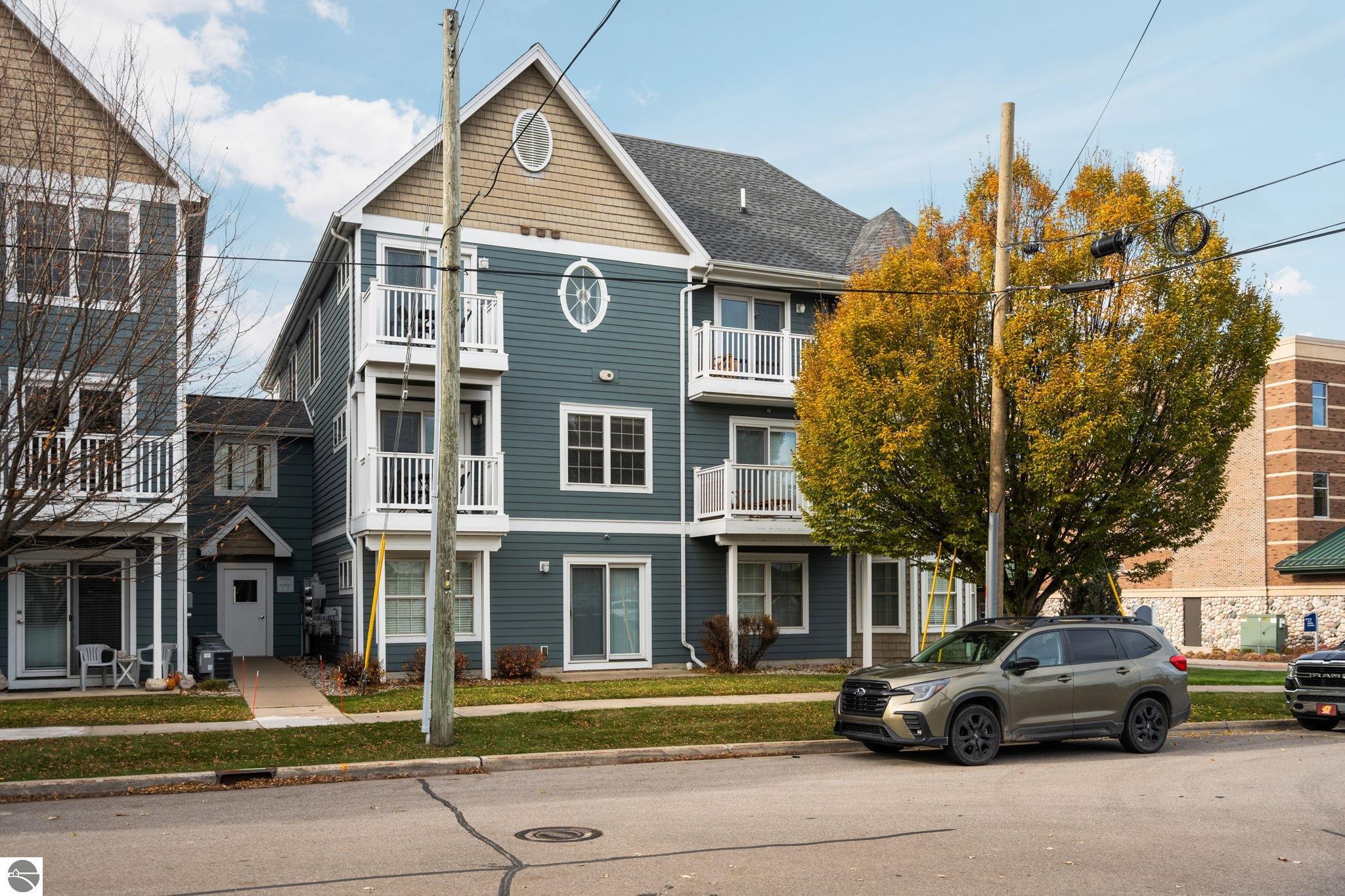 100 Hope Street # 210 Unit: #210