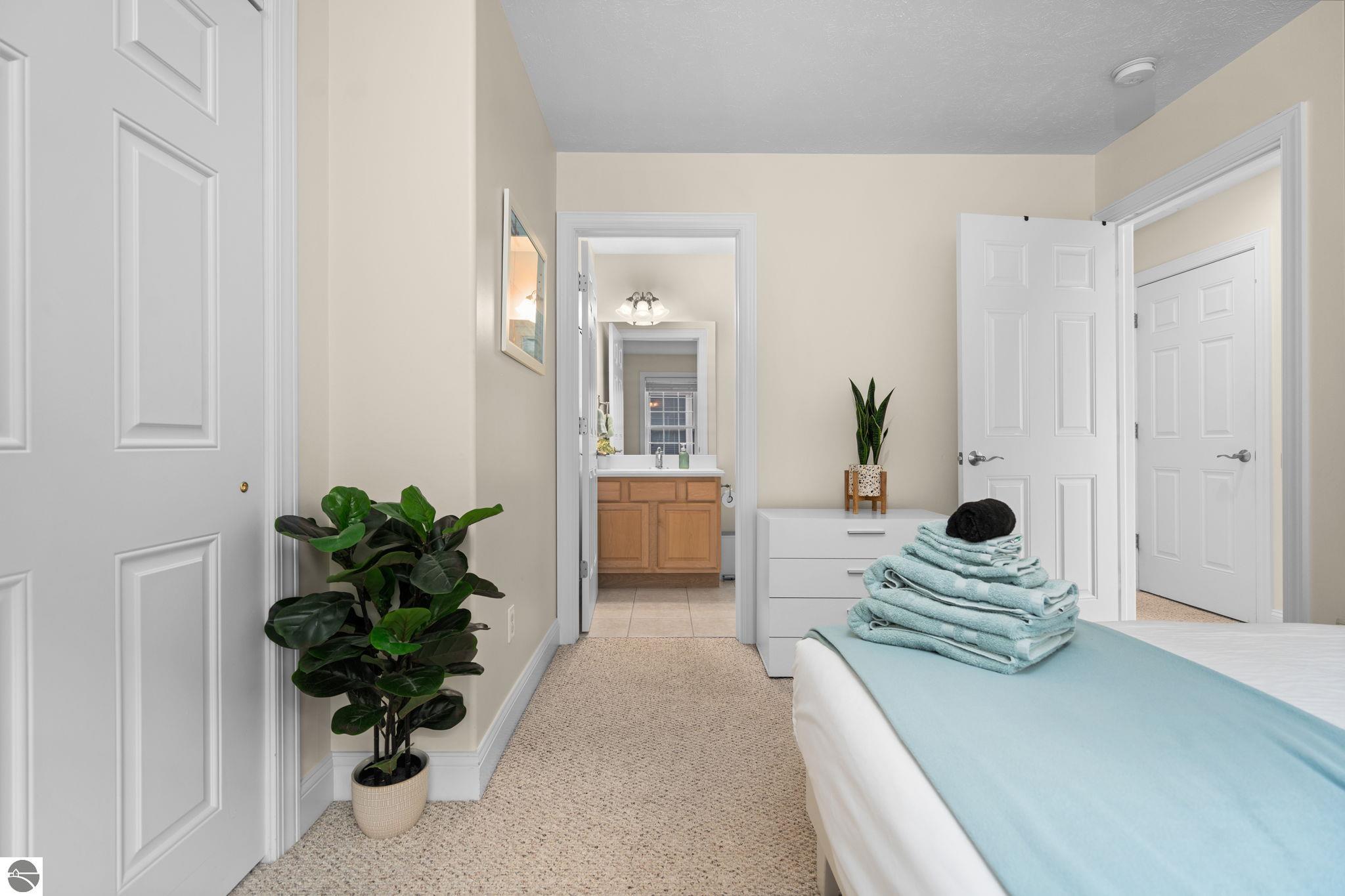 100 Hope Street # 210 Unit: #210