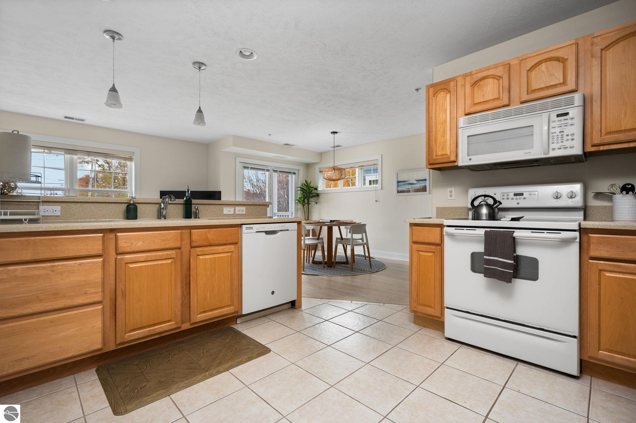 100 Hope Street # 210 Unit: #210