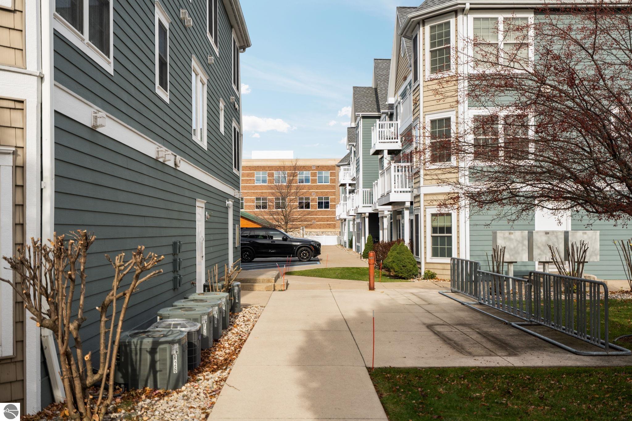 100 Hope Street # 210 Unit: #210