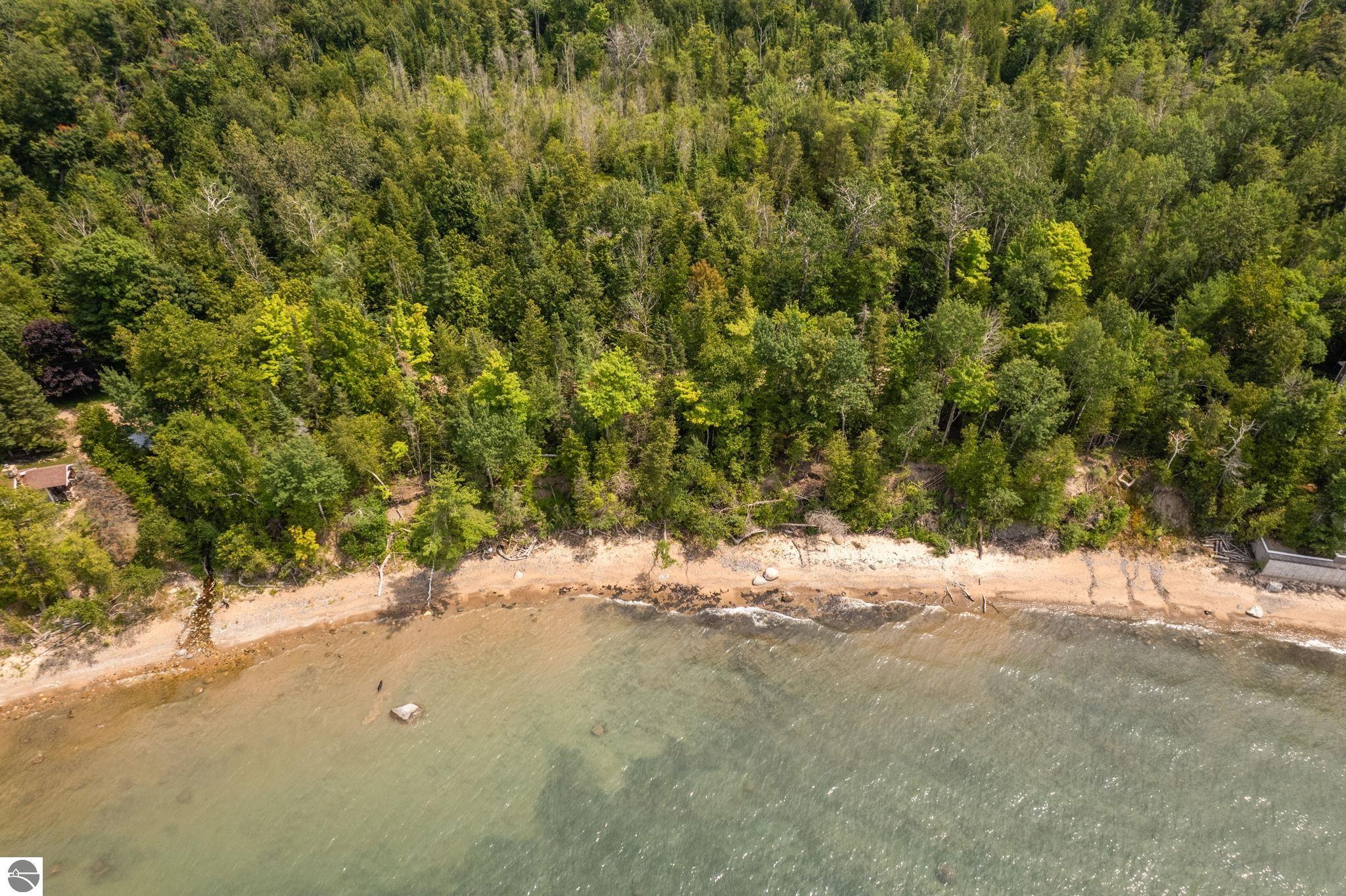 11167 Lakeshore Drive