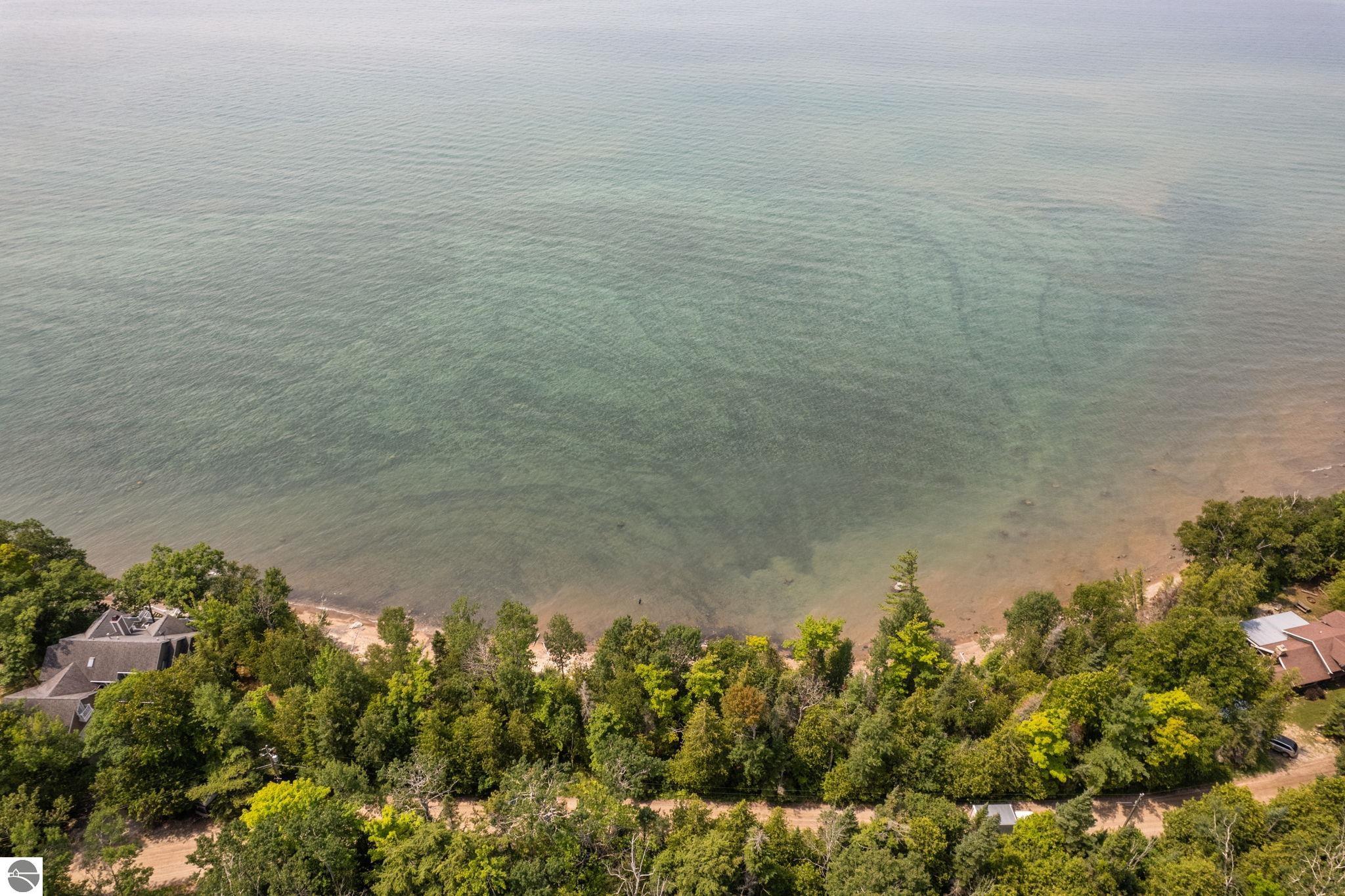 11167 Lakeshore Drive