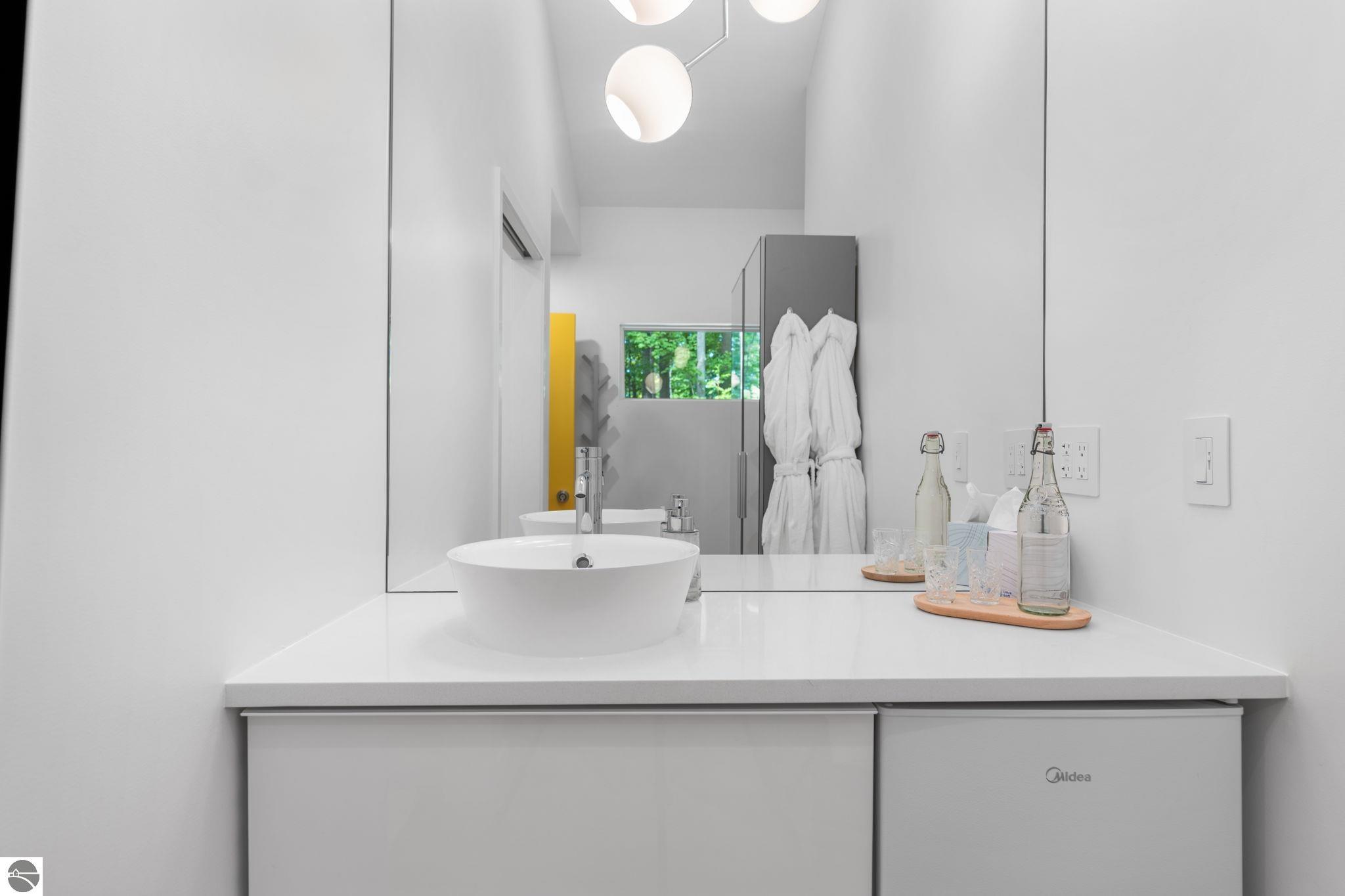 7103 Lake View Ridge